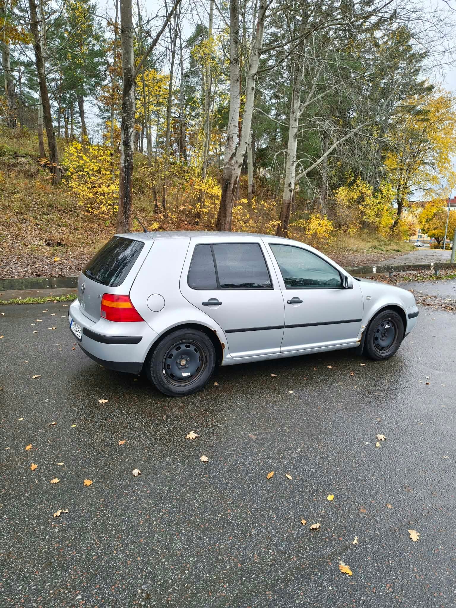 Volkswagen Golf 1.6 2003, kuva 5/10