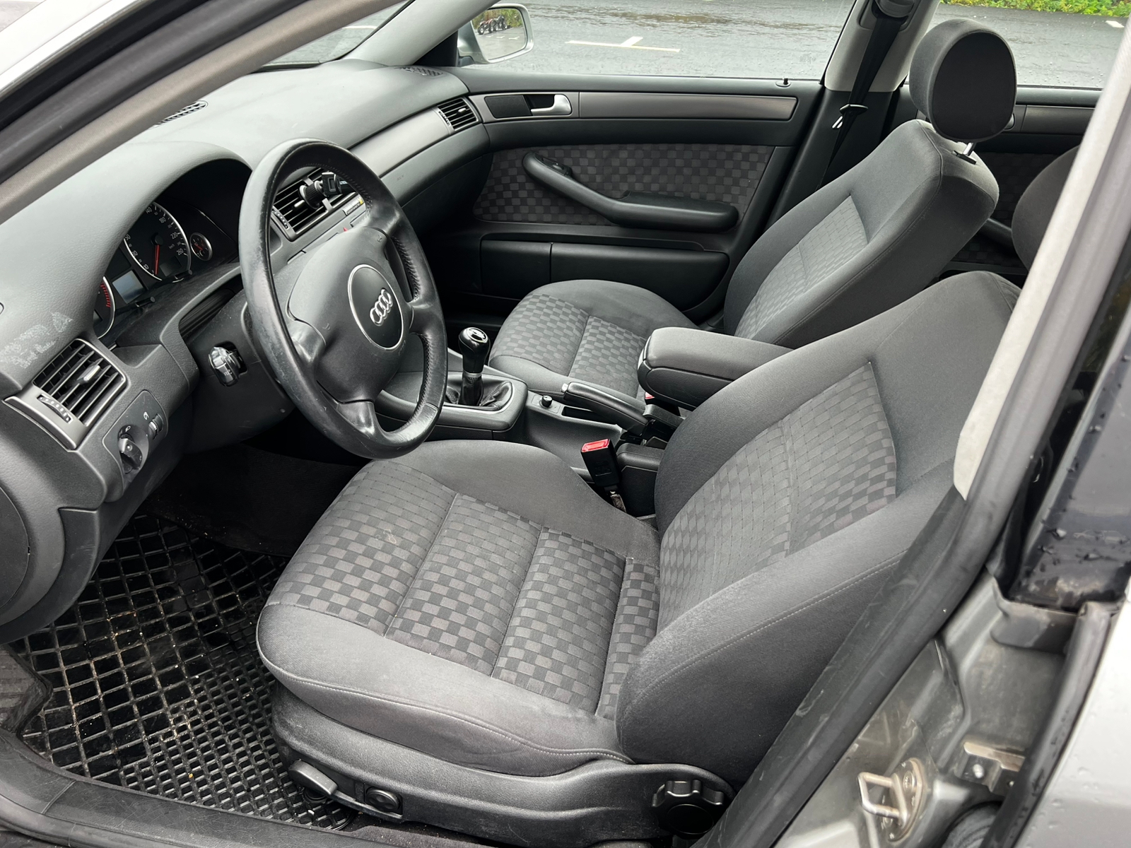 Audi A6 1.8T 2003, bild 6/10