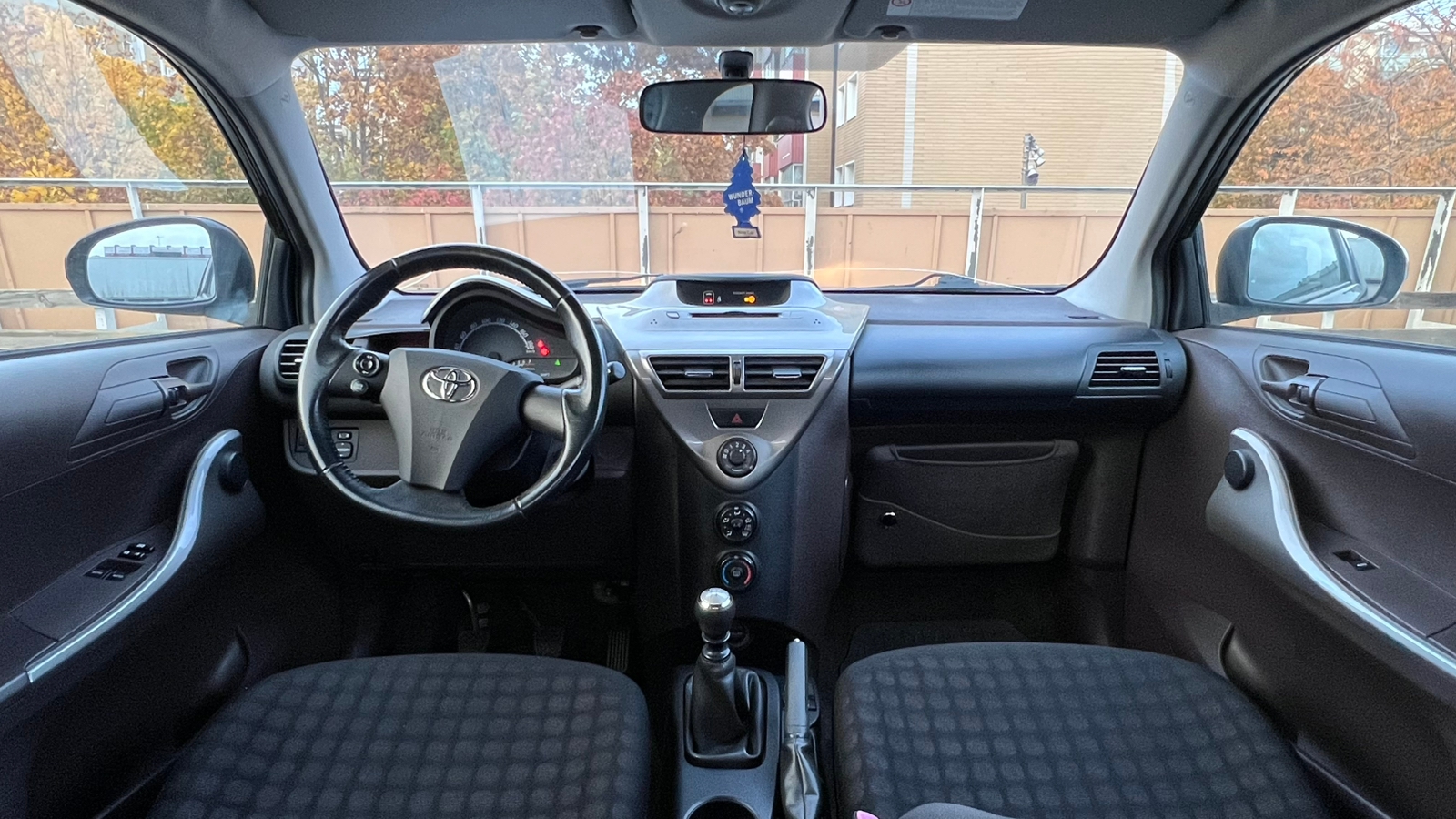 Toyota iQ 1.0 2009, bild 5/5