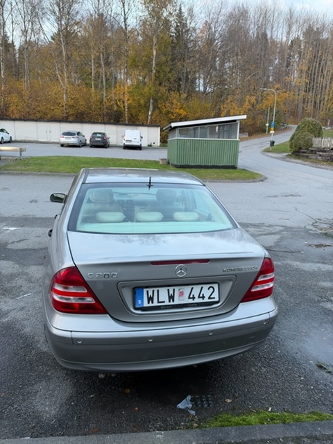Mercedes-Benz C 200 Kompressor 2005, kuva 2/8