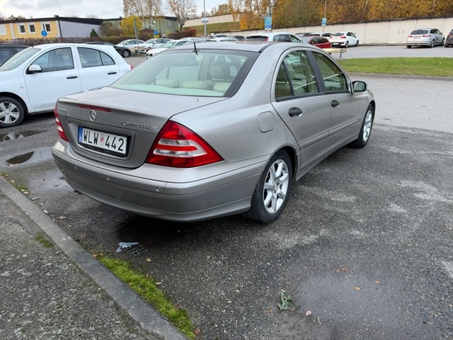 Mercedes-Benz C 200 Kompressor 2005, kuva 6/8