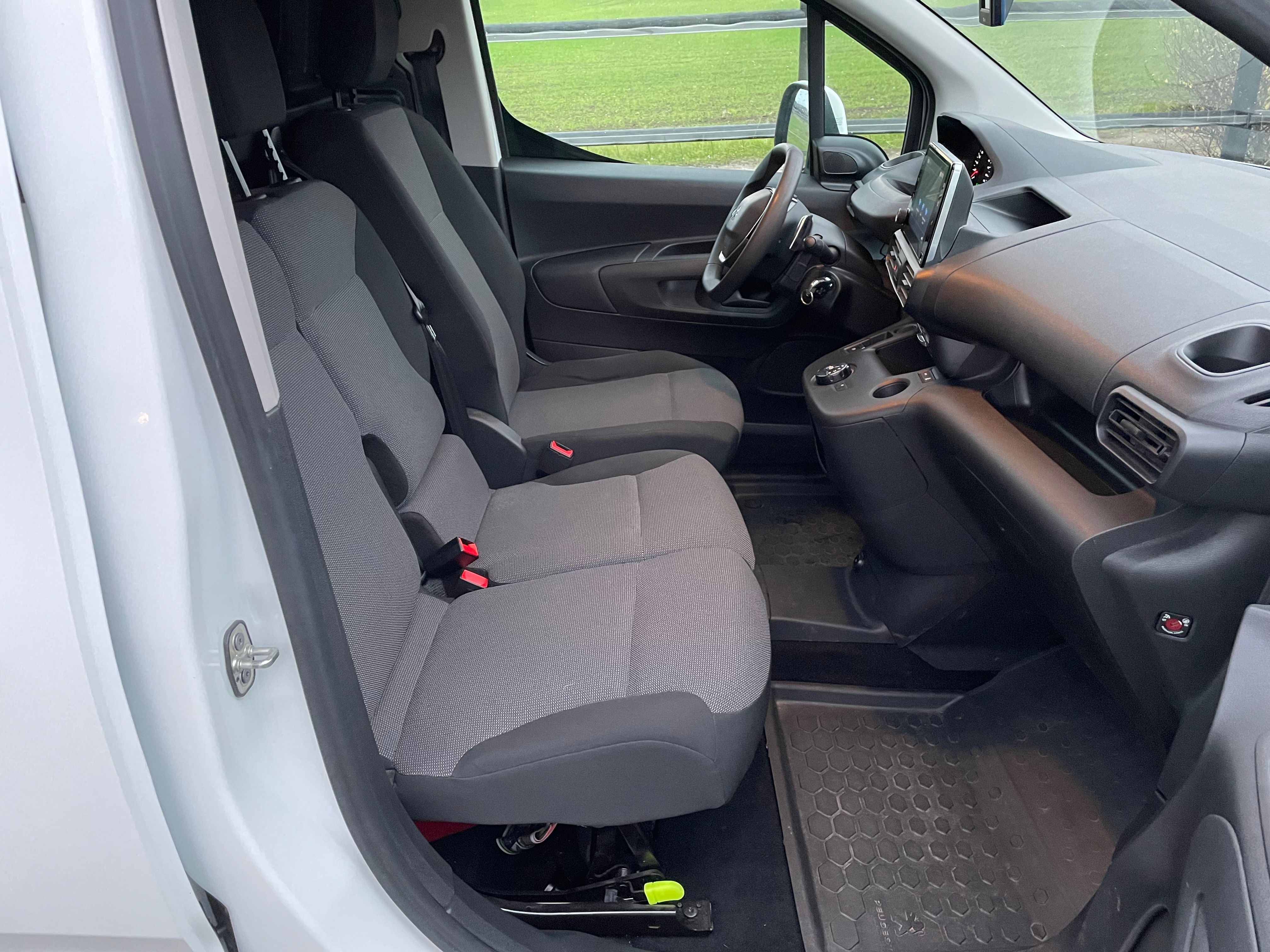 Peugeot Partner 1.5 BlueHDi 130 2019, bild 7/9