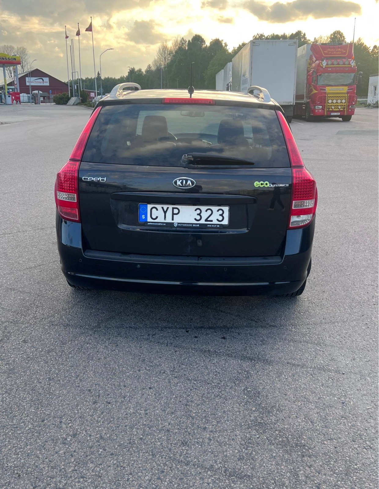 Kia Ceed 1.6 CRDi 128 2011, bild 2/3