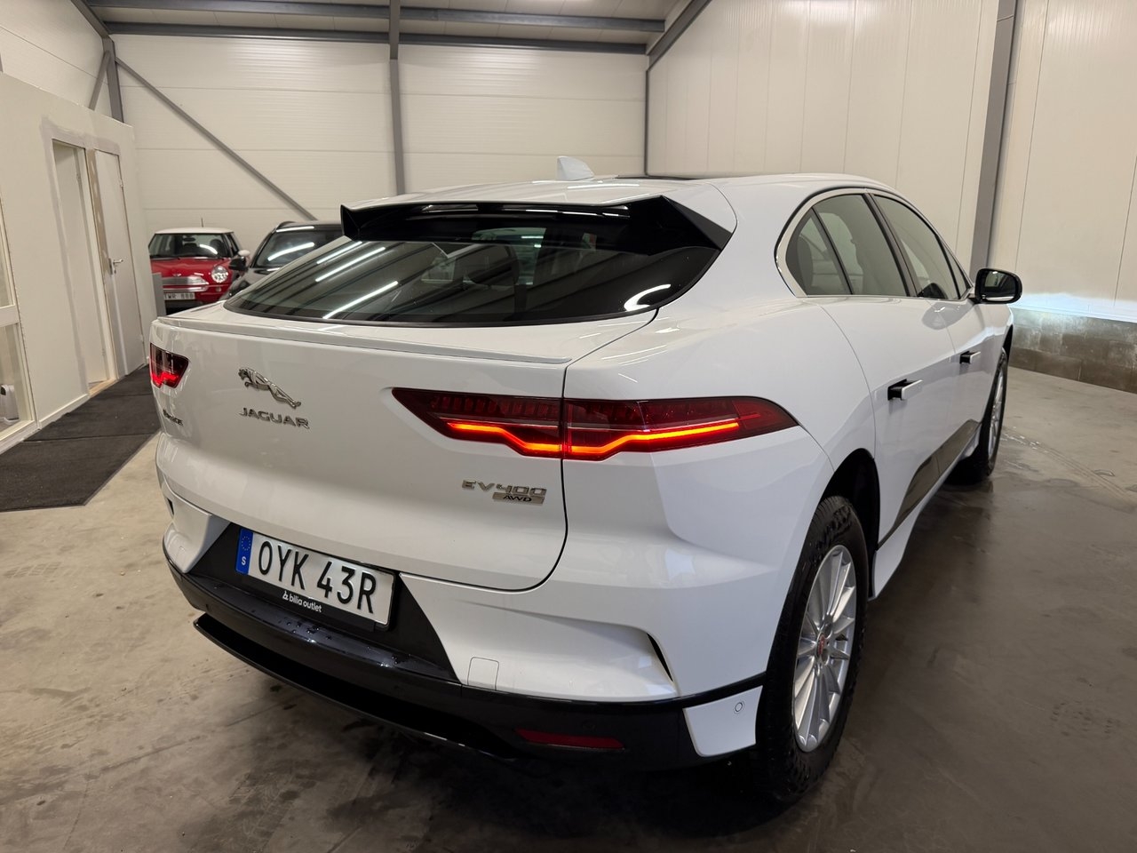 Jaguar I-Pace EV400 2020, photo 9/10