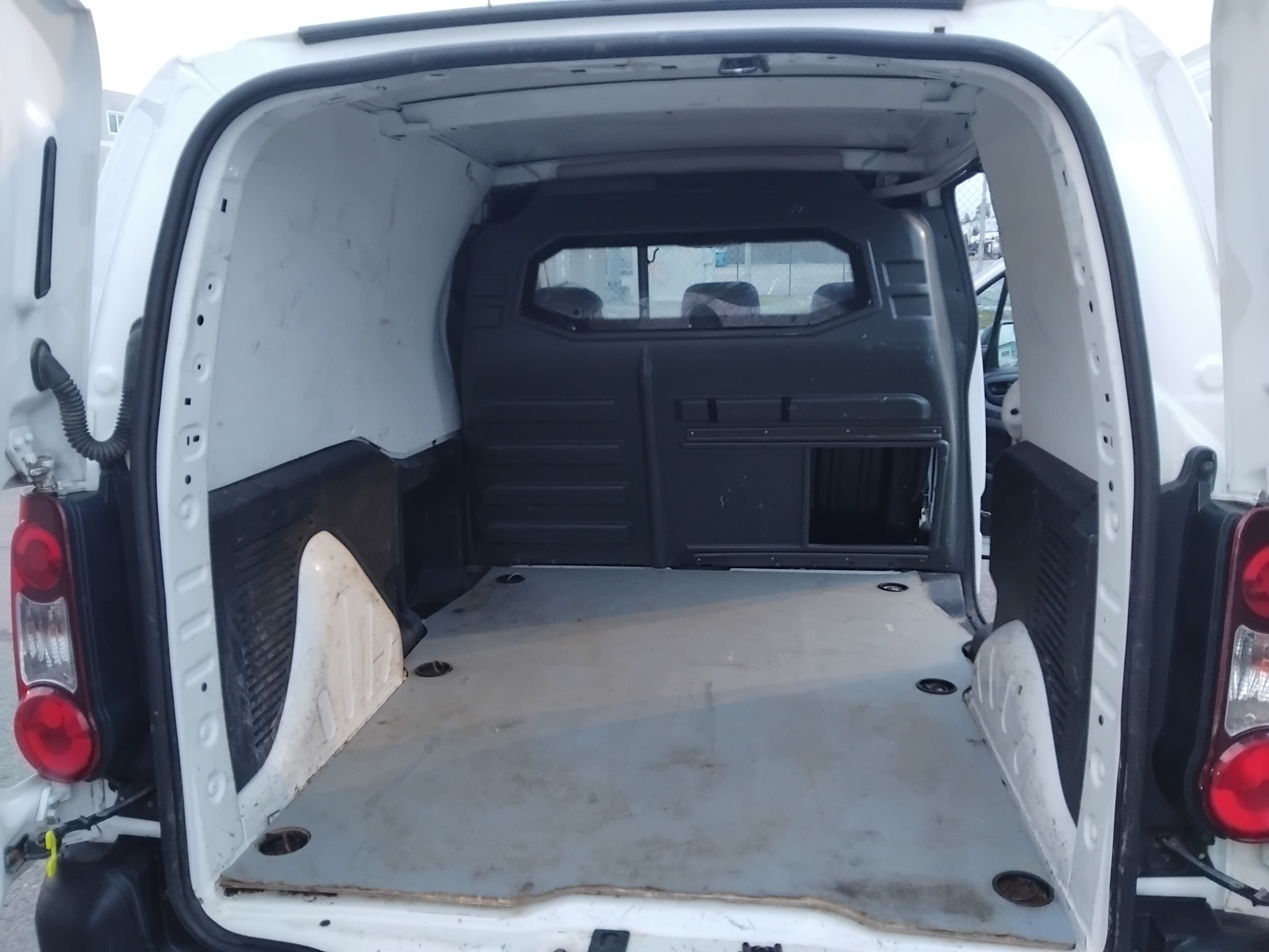 Peugeot Partner e-HDi FAP 90 2012, kuva 7/7