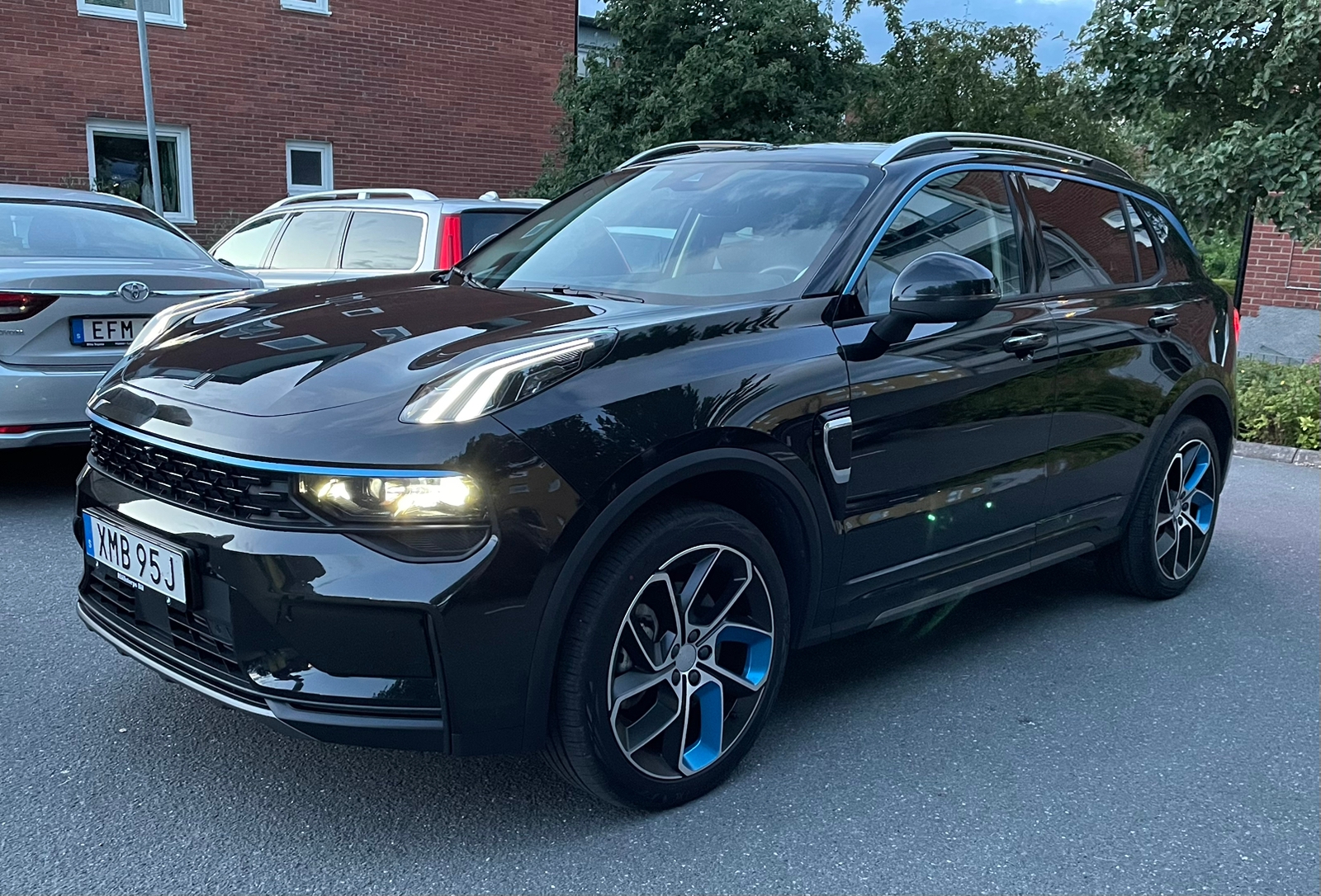 Lynk & Co 01 1.5TD PHEV 2022, bild 2/4