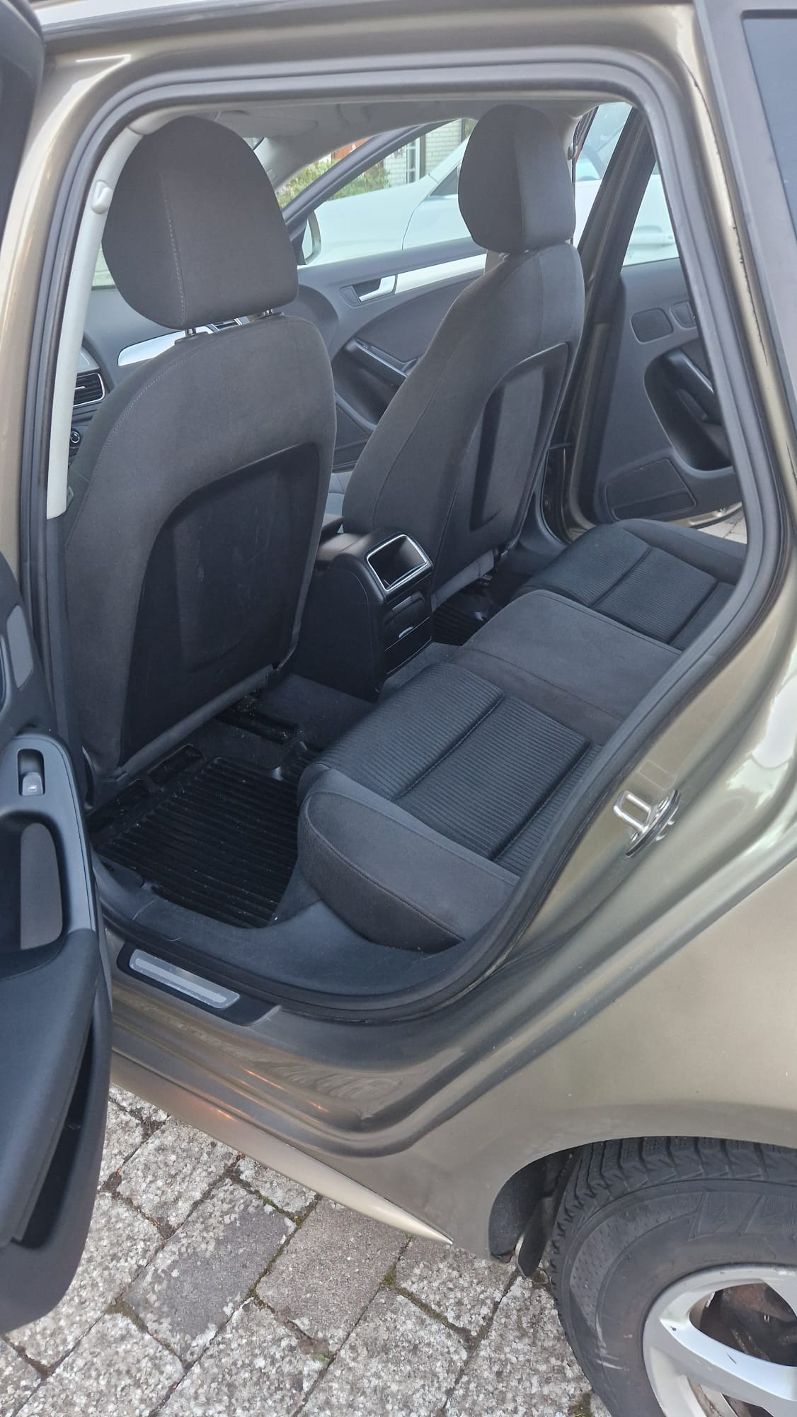 Audi A4 1.8 TFSI 2009, bild 6/6