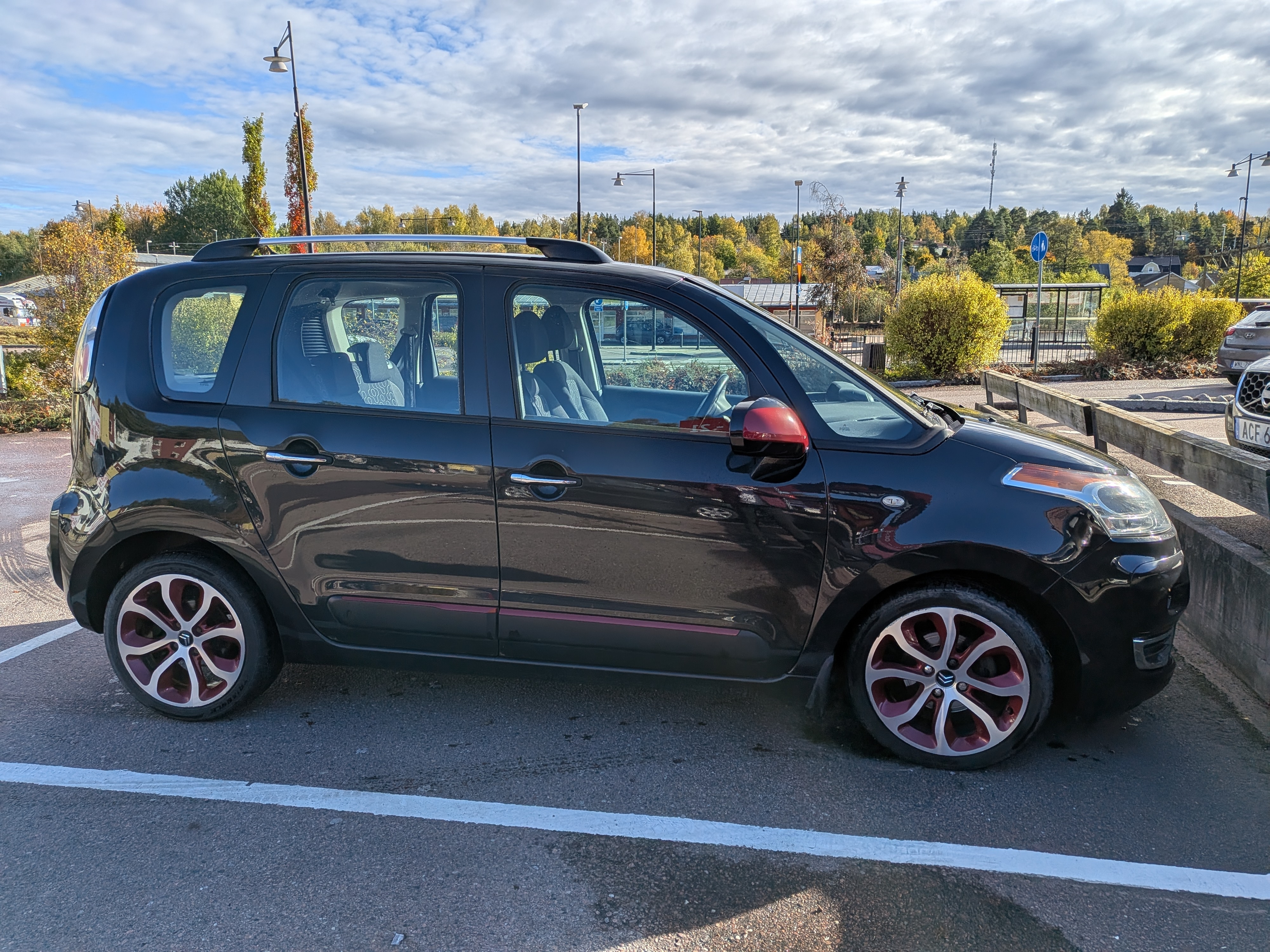 Citroen C3 Picasso 2010, photo 2/3