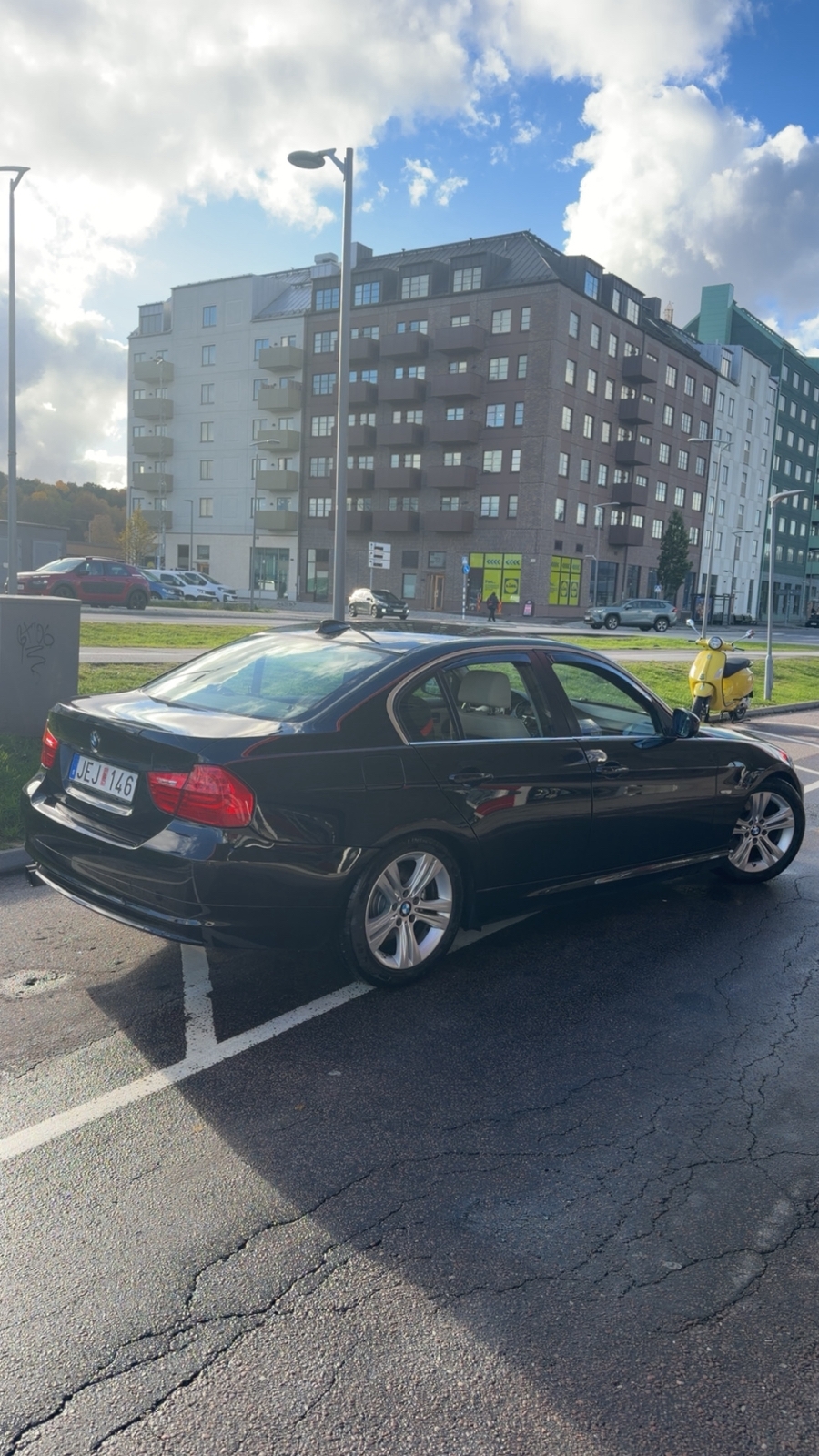 BMW 325i 2009, bild 3/10