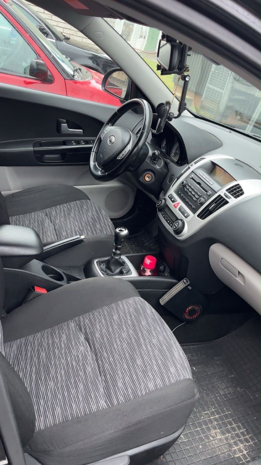 Kia Ceed 1.6 CRDi 90 2009, bild 5/7