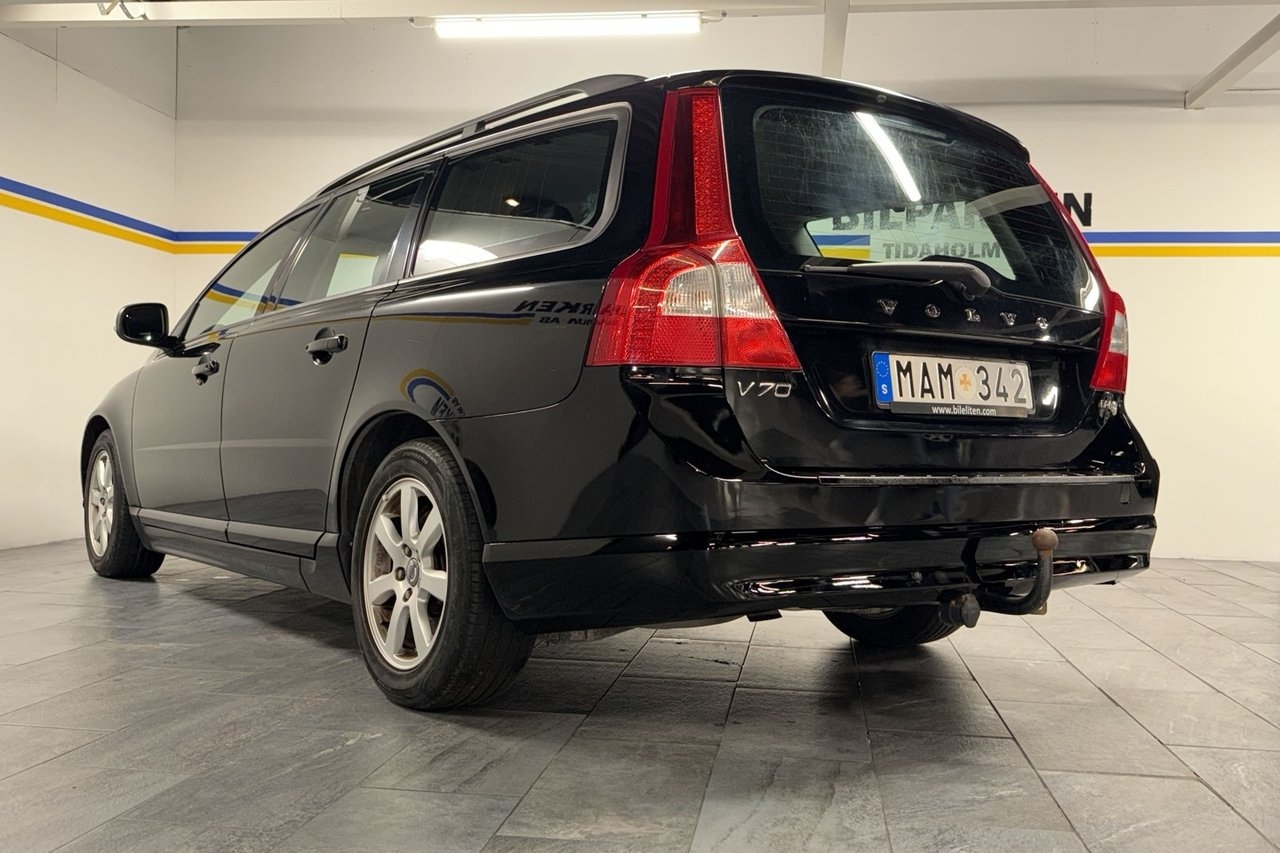 Volvo V70 Kinetic 2012, kuva 10/10