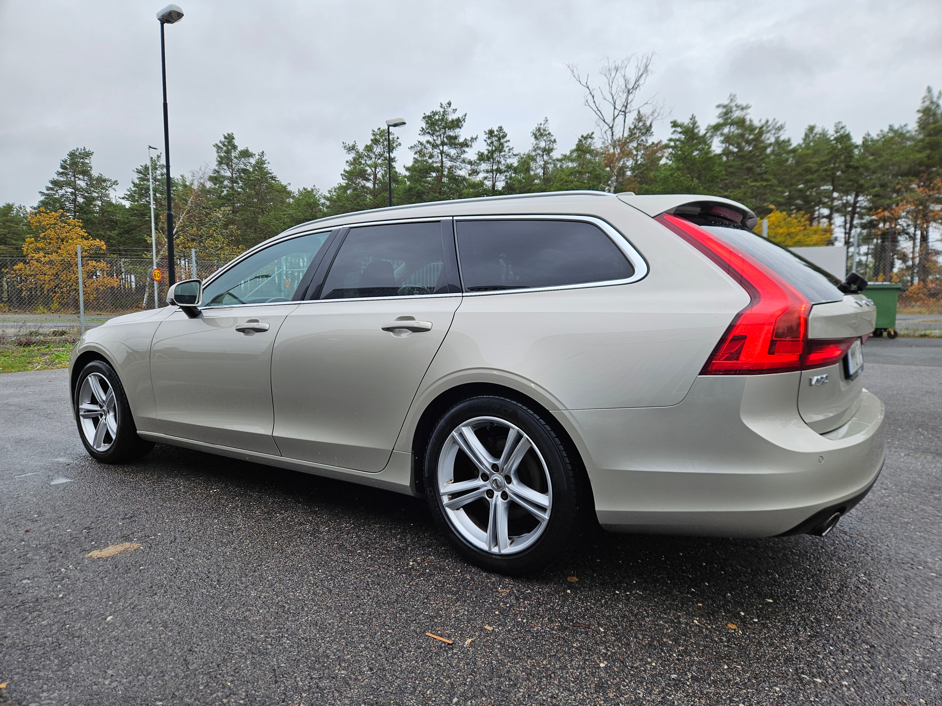 Volvo V90 D4 2017, bild 4/5