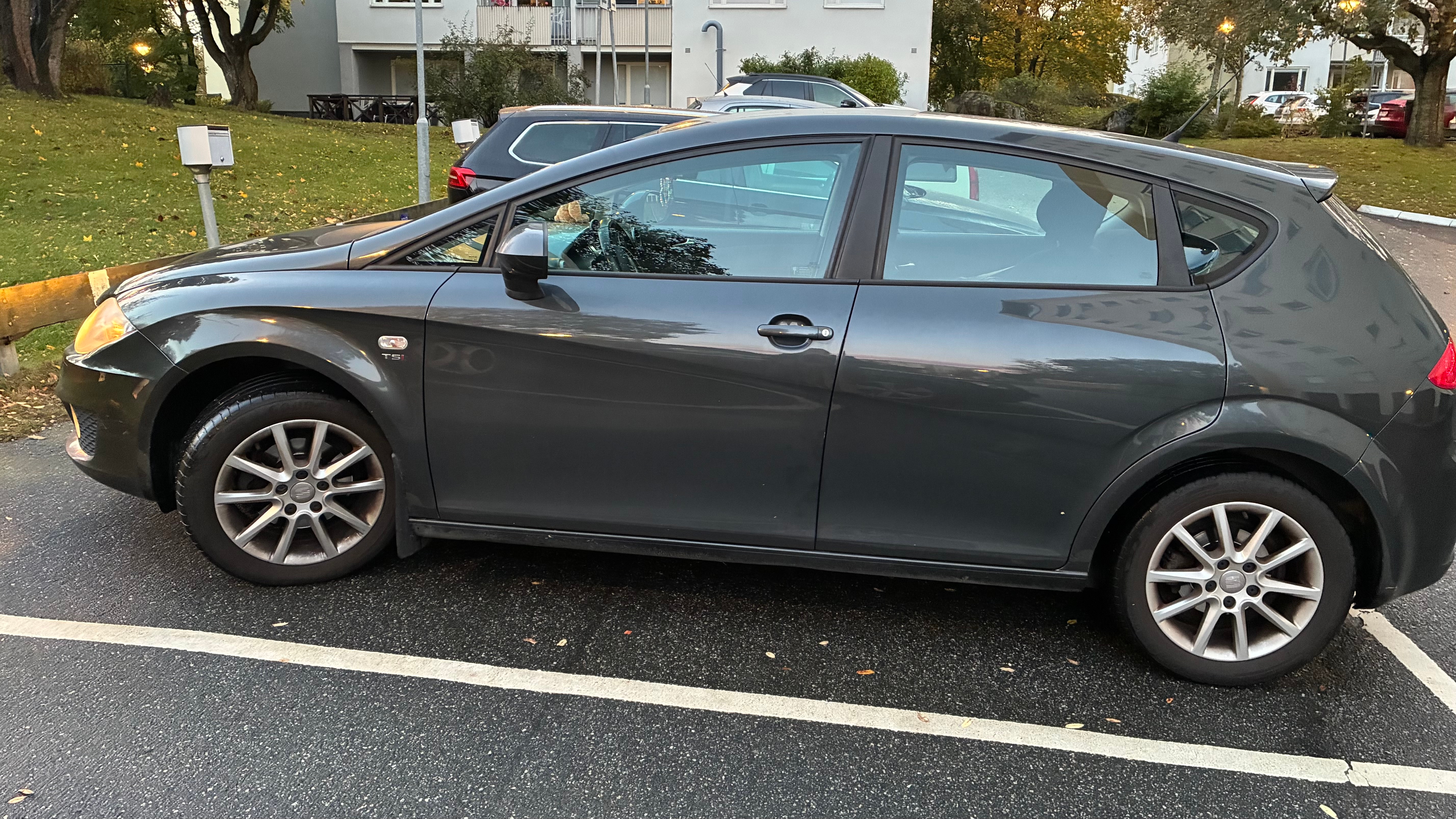 Seat Leon 1.2 TSI 2011, bild 4/10