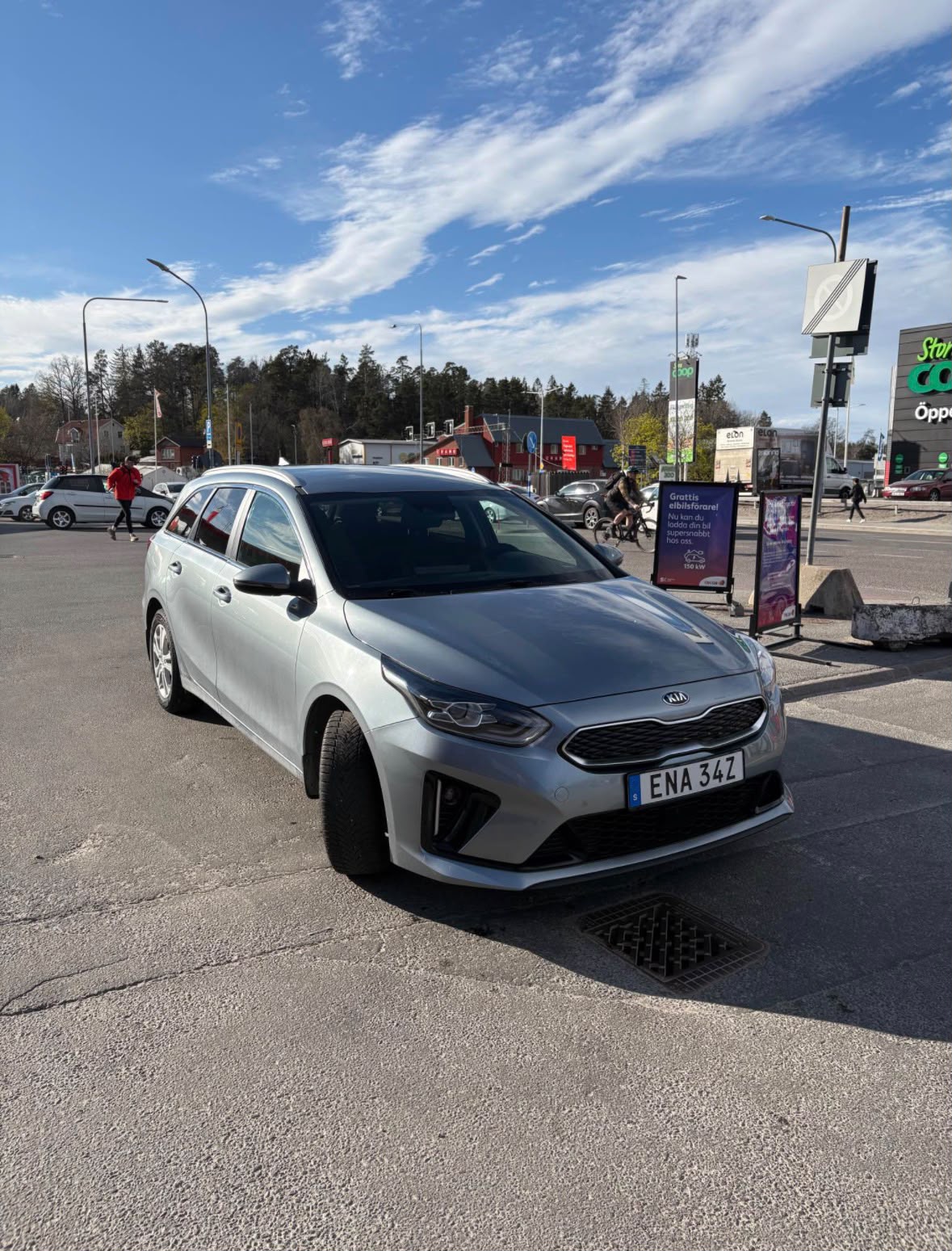 Kia Ceed 1.6 GDI 2020, bild 2/4