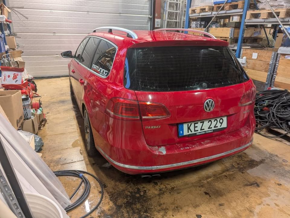 Volkswagen Passat 2.0 TDI 2012, kuva 2/3