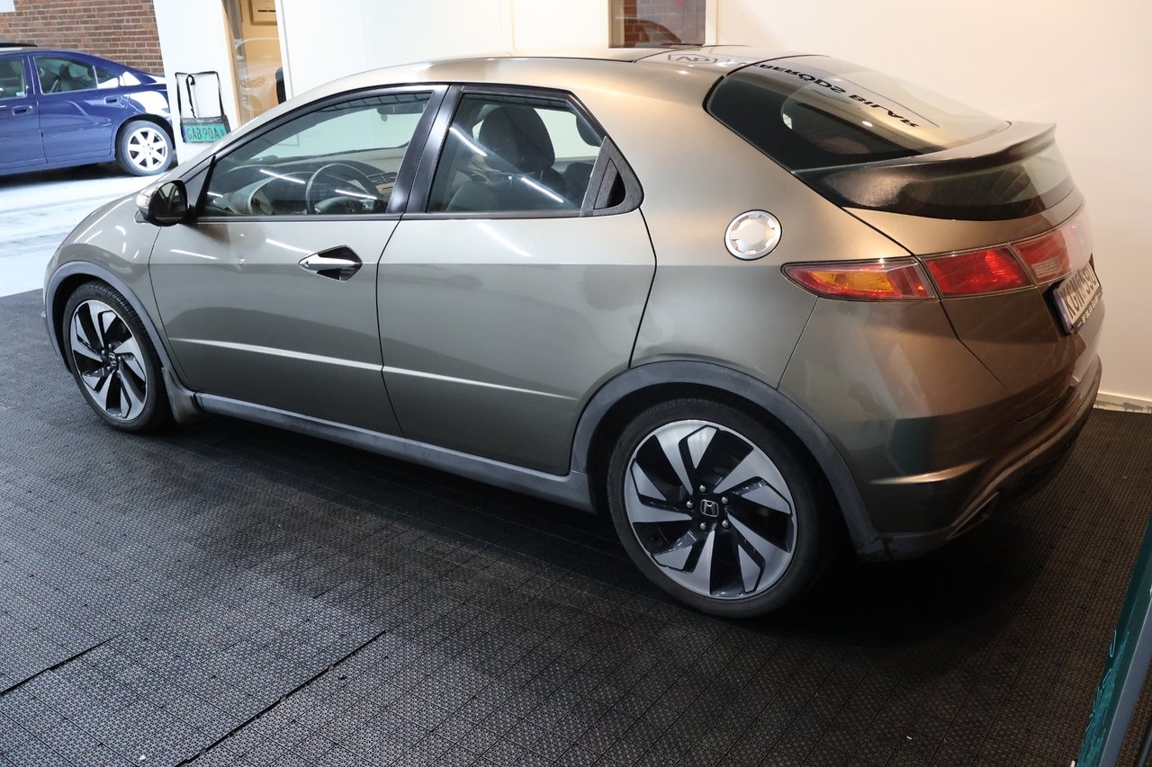 Honda Civic 1.8 Executive 2007, photo 4/10