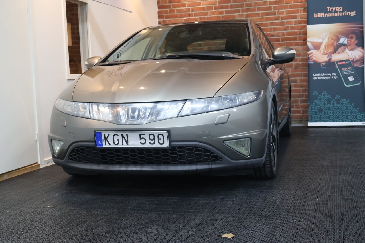Honda Civic 1.8 Executive 2007, photo 2/10