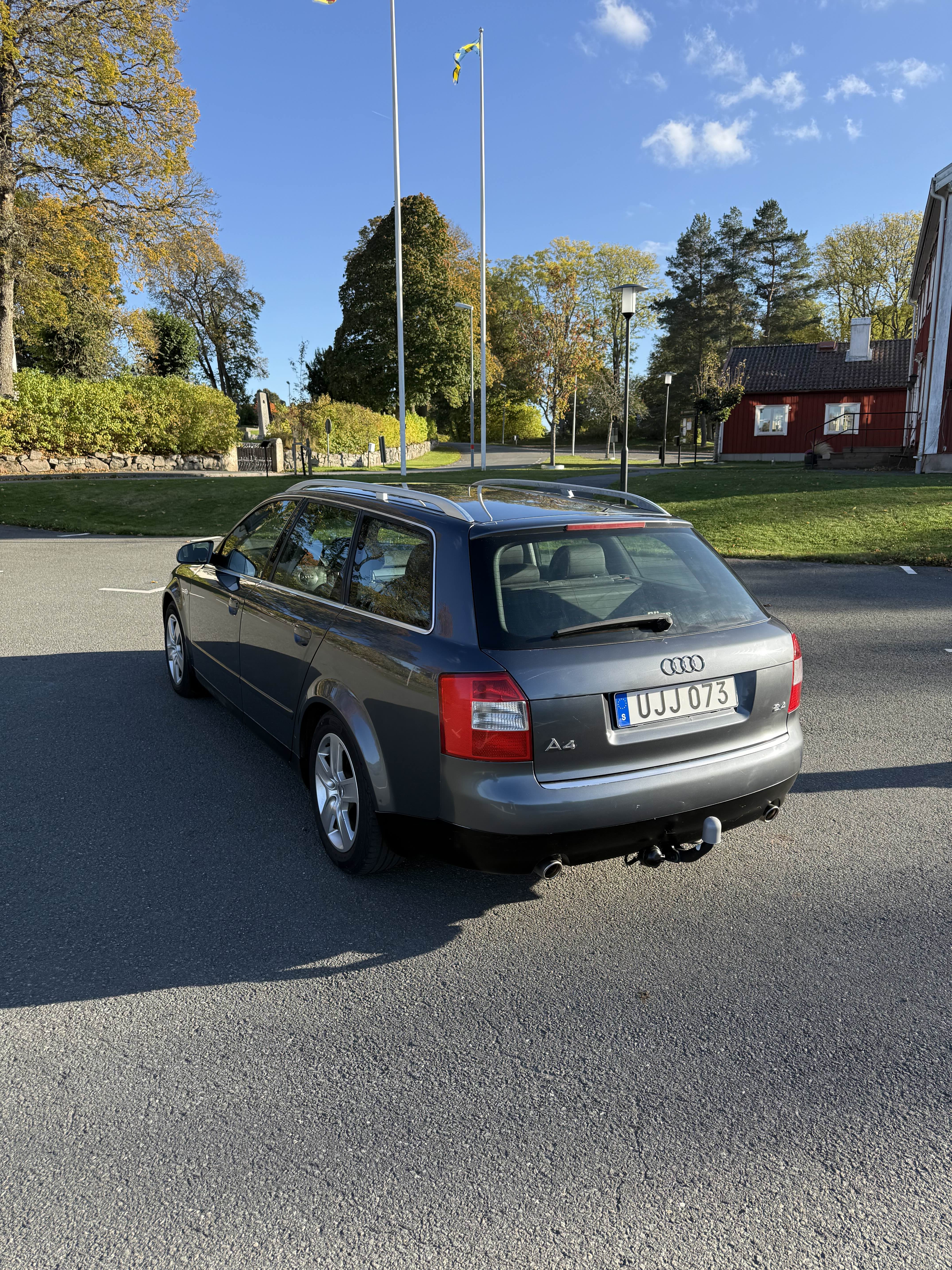 Audi A4 2.4 2004, bild 4/10