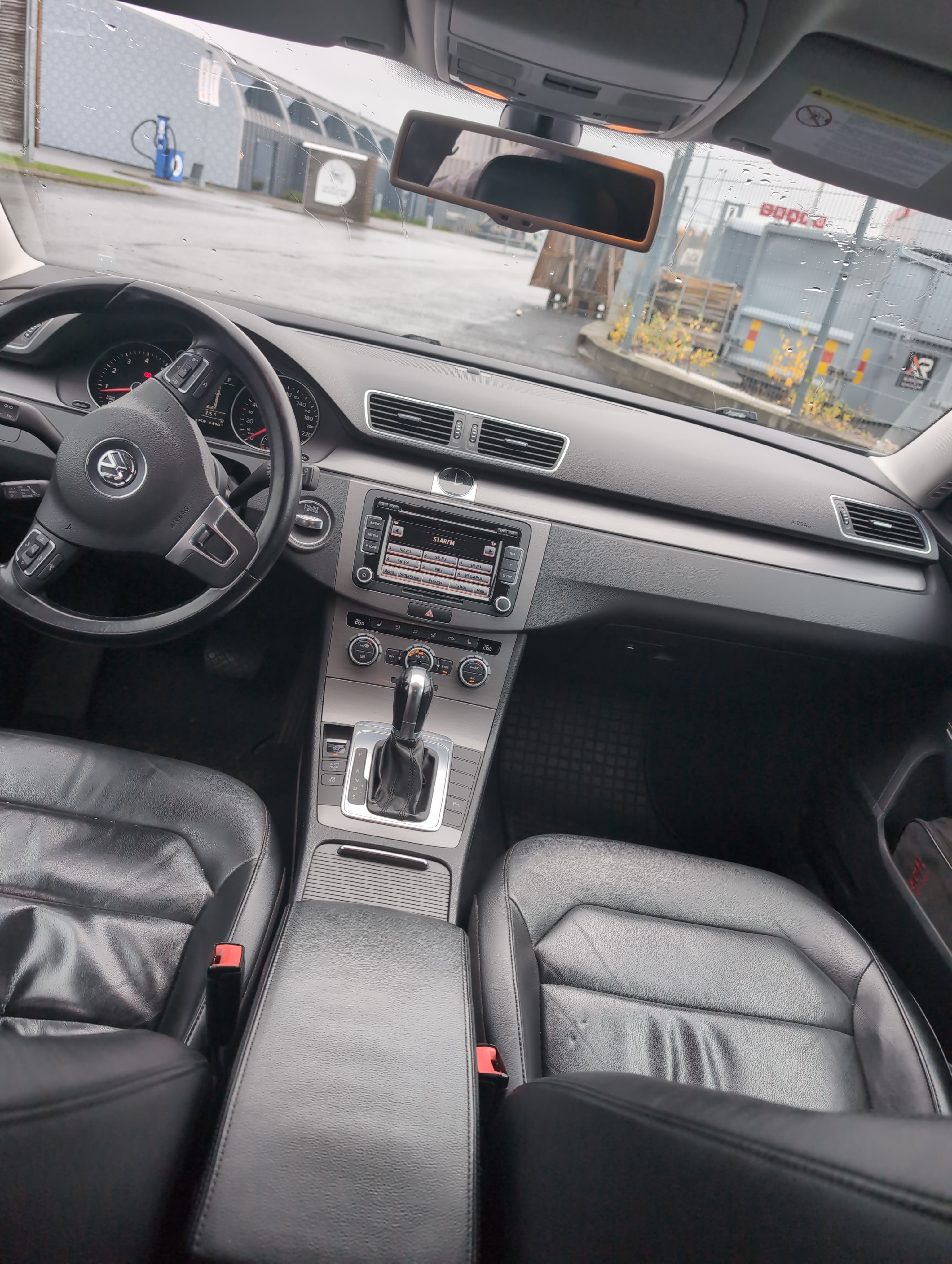 Volkswagen Passat 1.4 TSI EcoFuel 2013, kuva 9/10