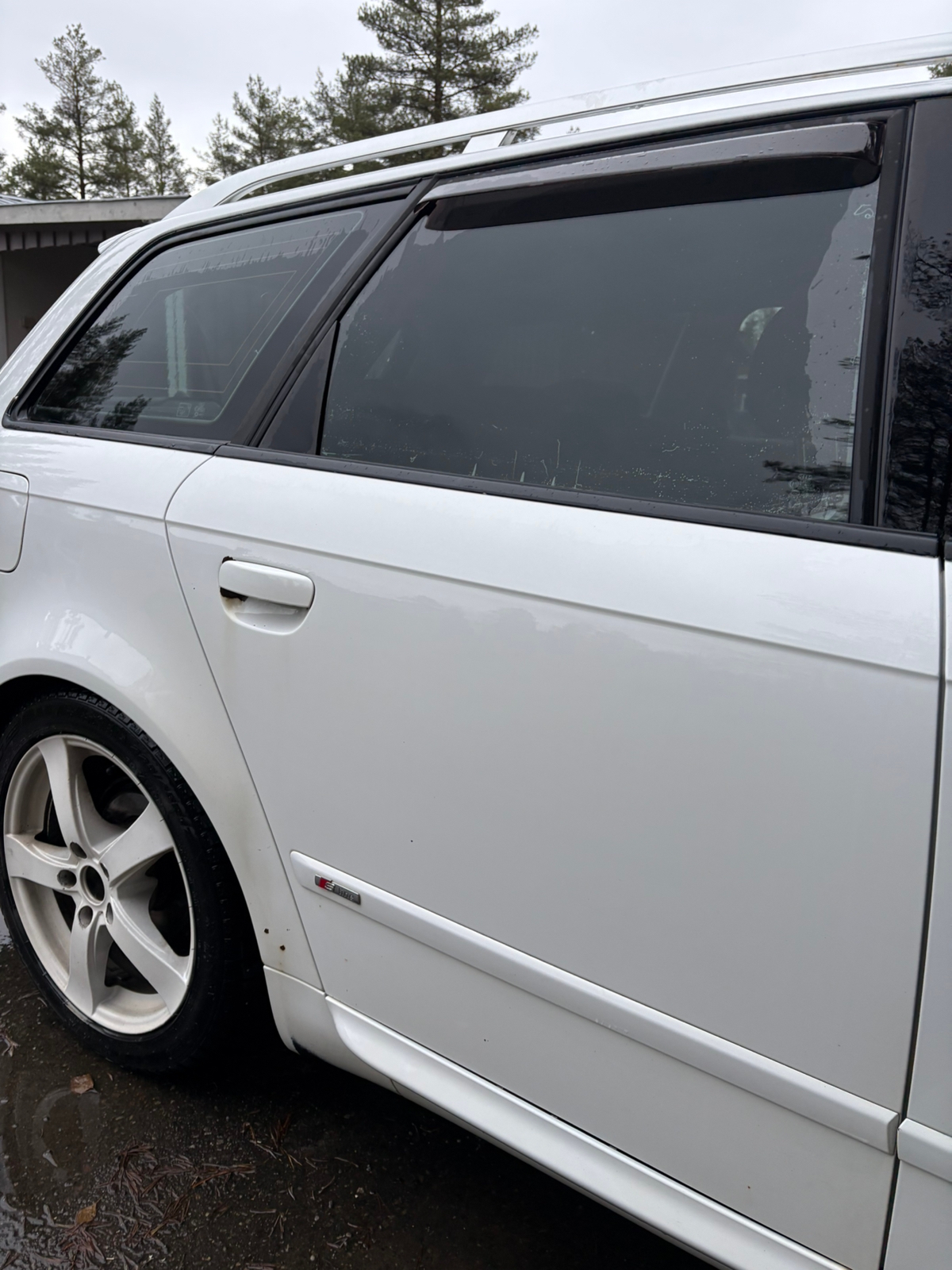 Audi A4 2.0 TDI DPF 2008, bild 6/10