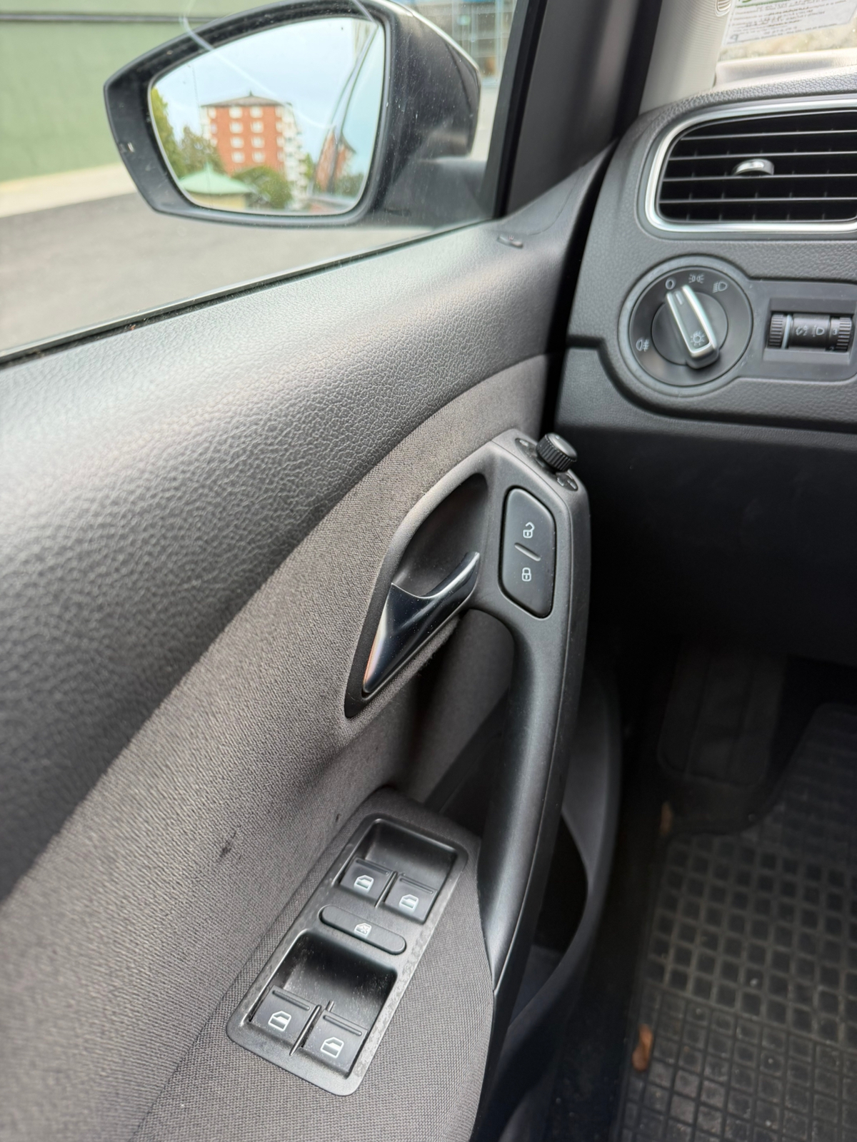 Volkswagen Polo 1.4 2010, kuva 10/10
