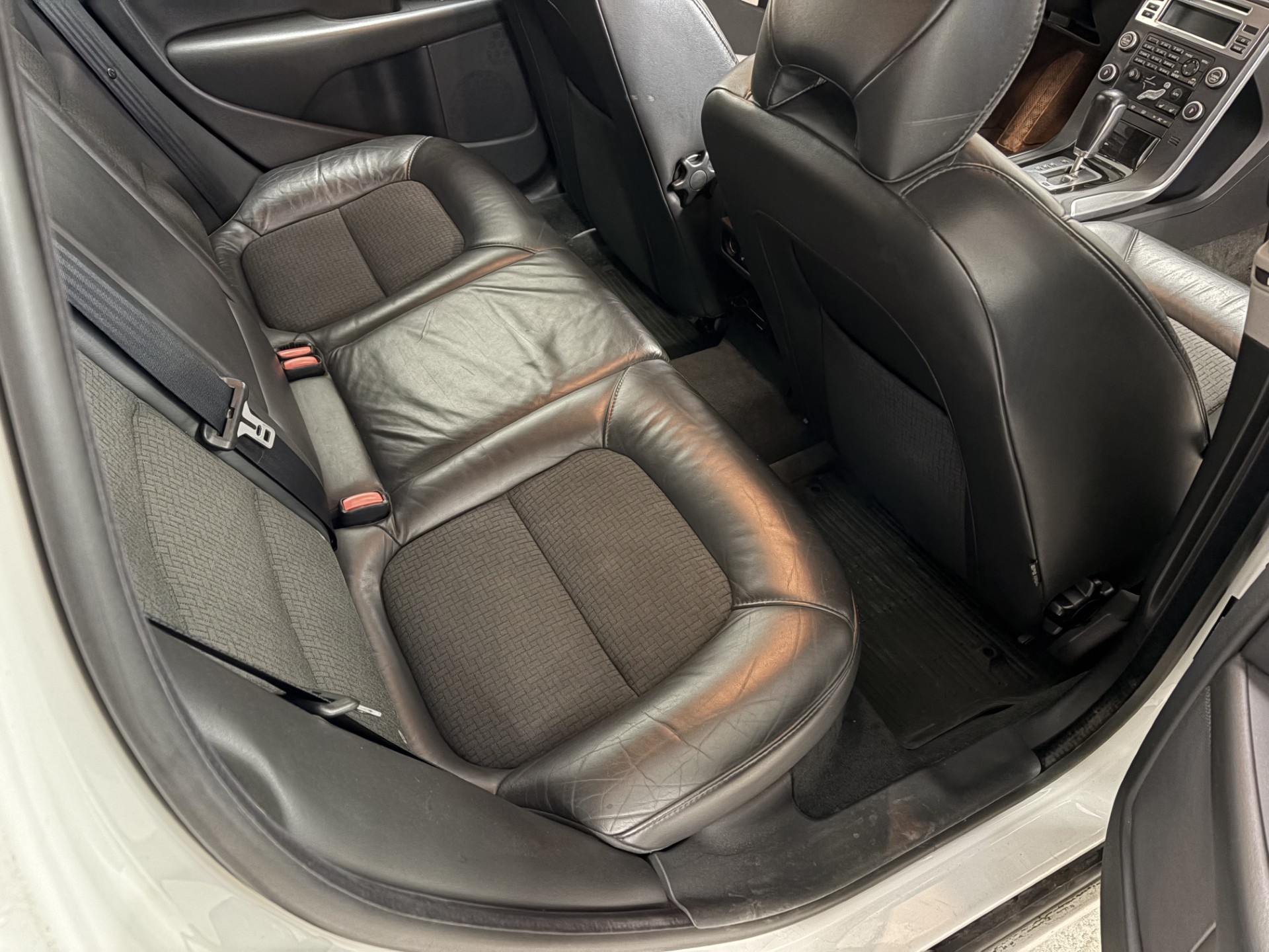 Volvo V70 D3 2011, bild 7/8