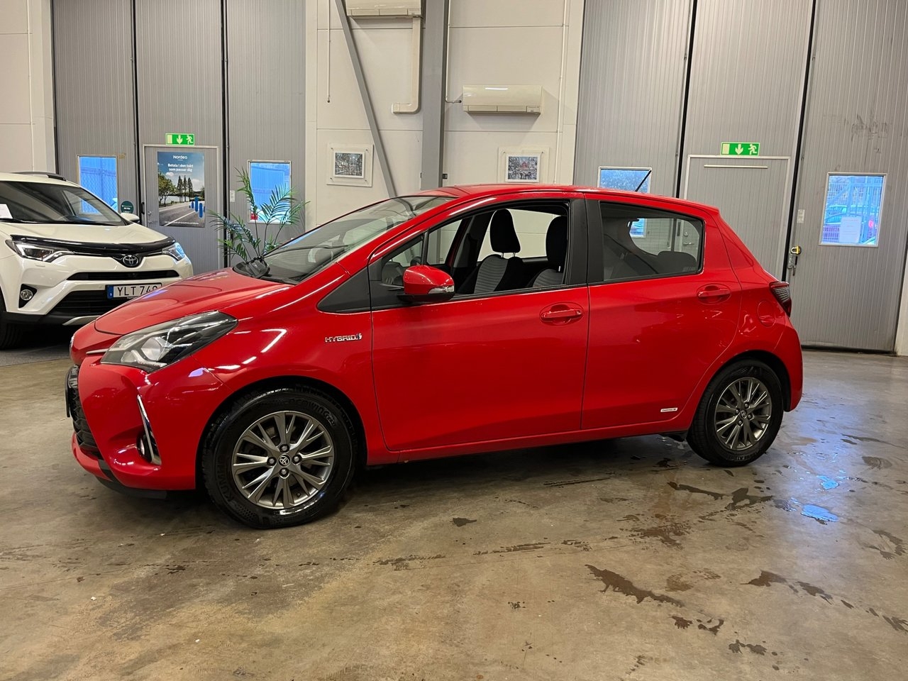 Toyota Yaris 1.5 Hybrid Active 2019, bild 5/10