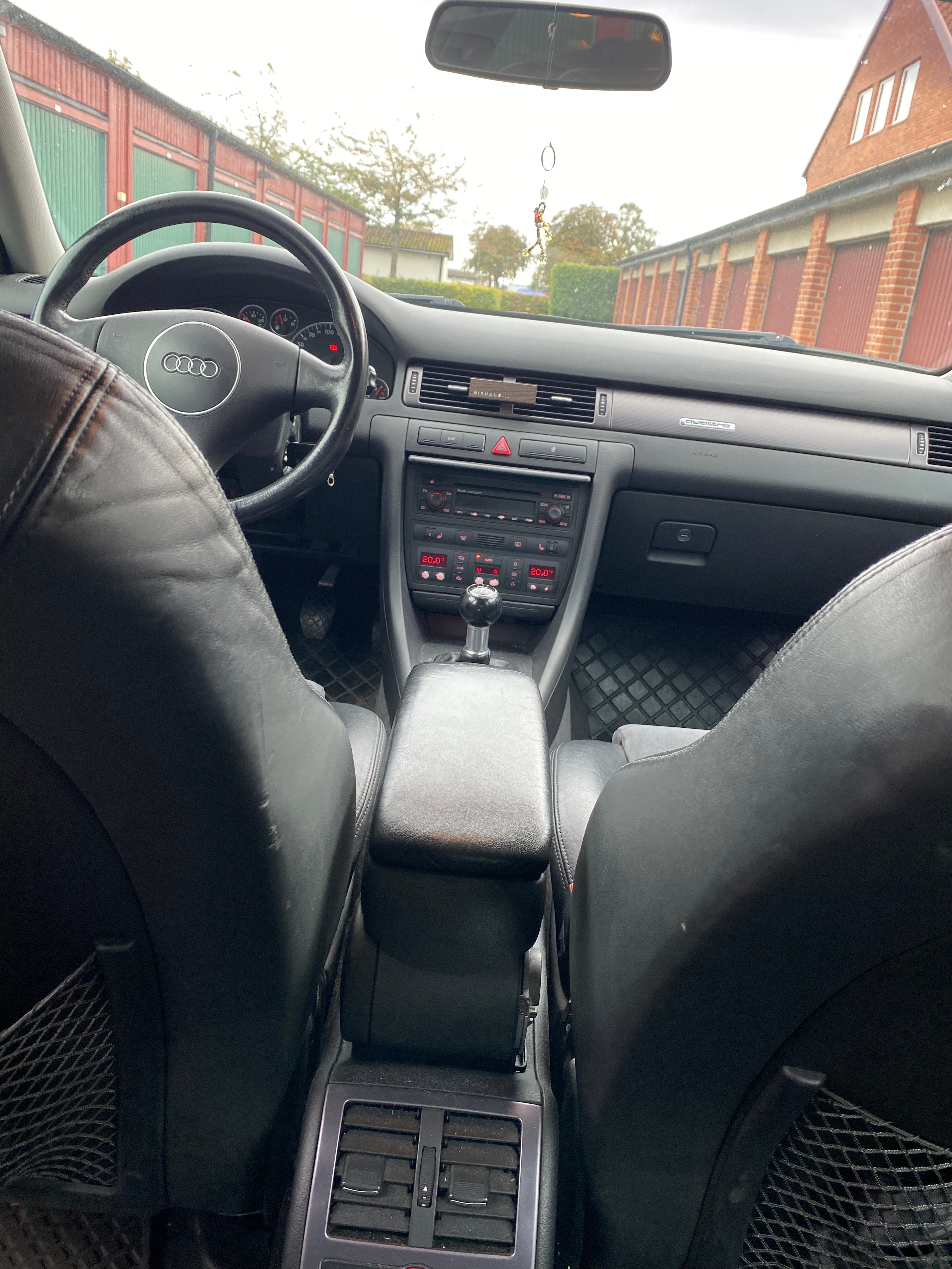 Audi A6 2.4 2002, photo 10/10