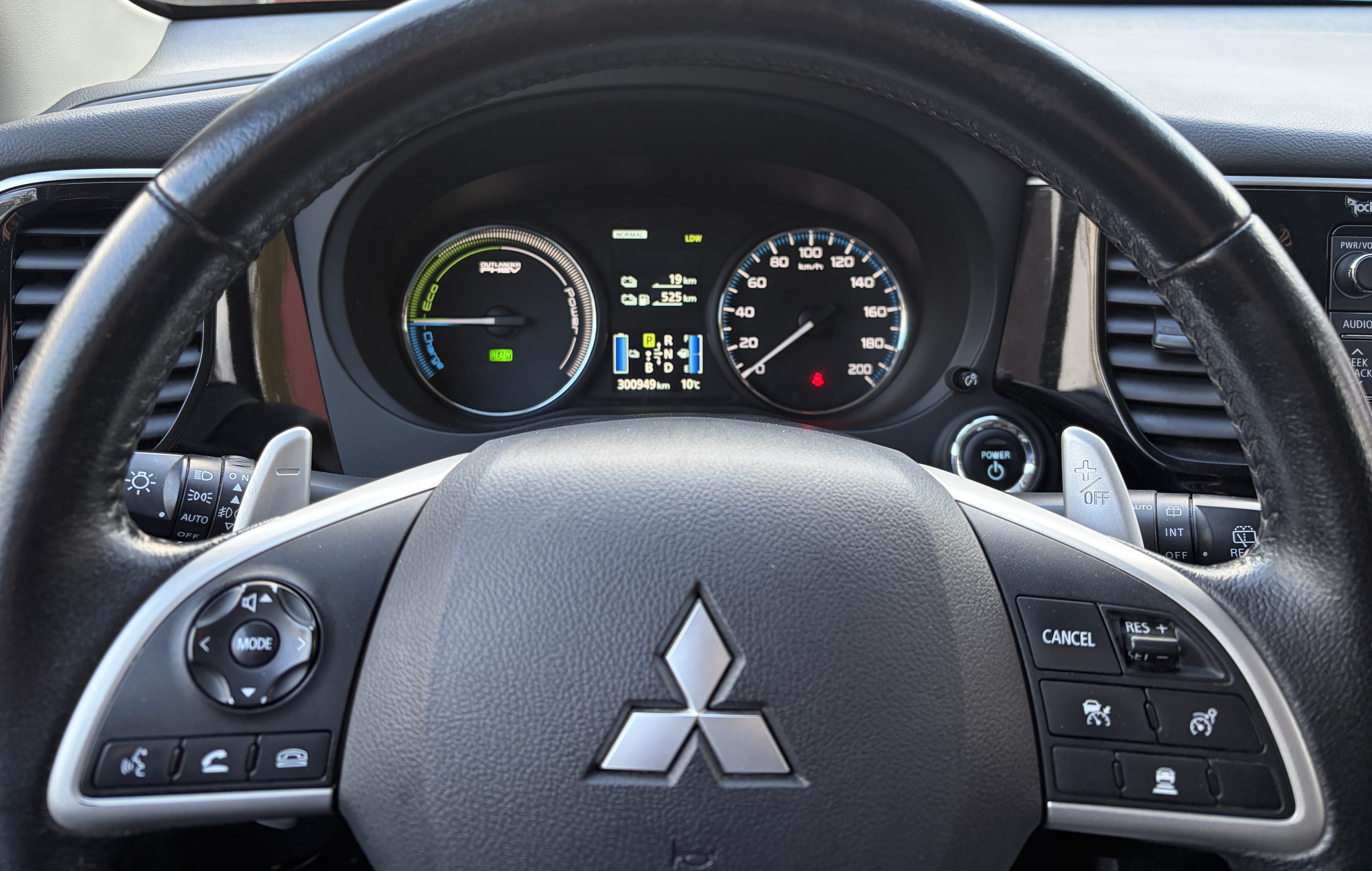 Mitsubishi Outlander 2014, bild 9/10