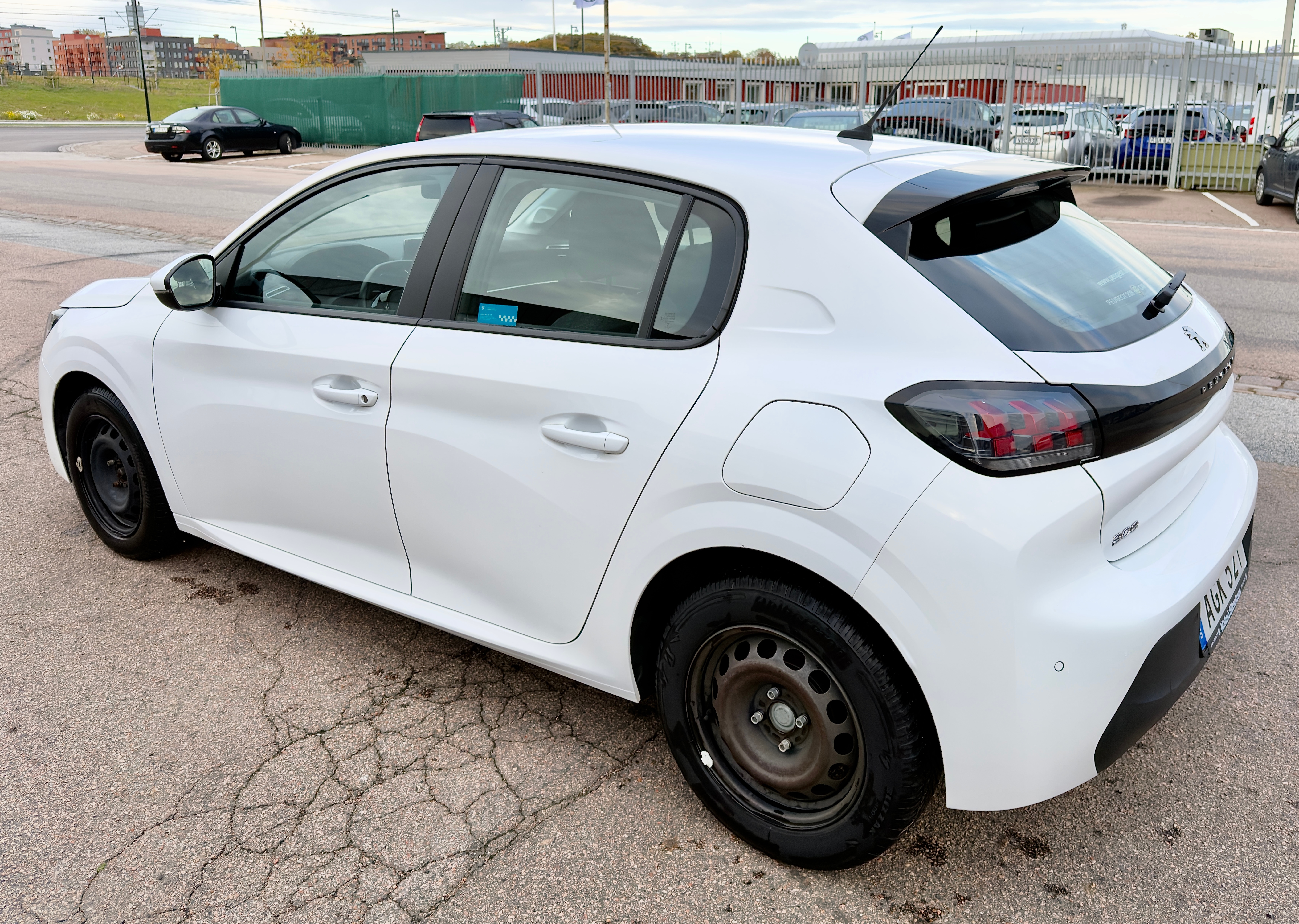 Peugeot 208 1.2 PureTech 75 2020, bild 4/10
