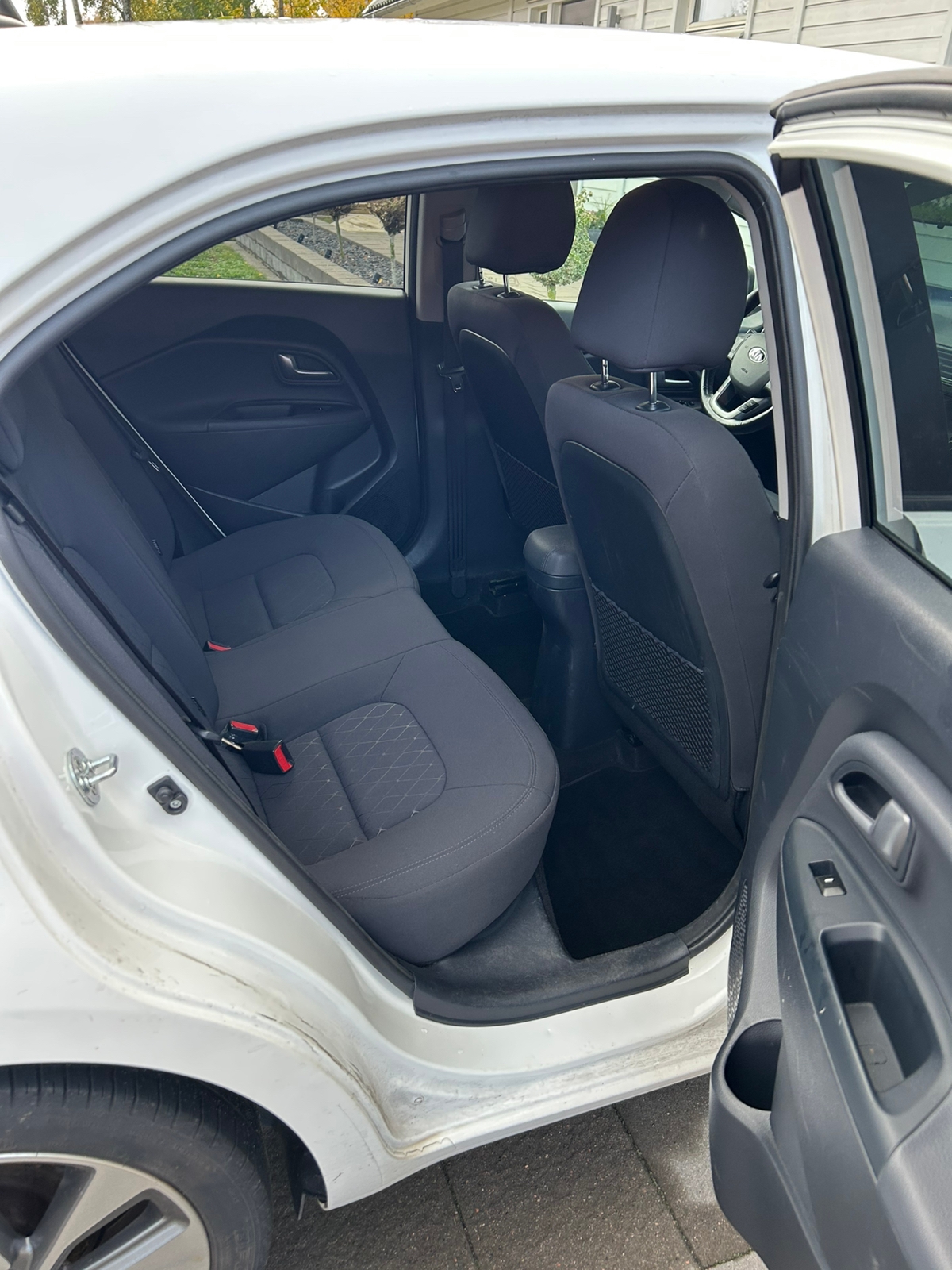Kia Rio 1.2 2016, photo 7/10