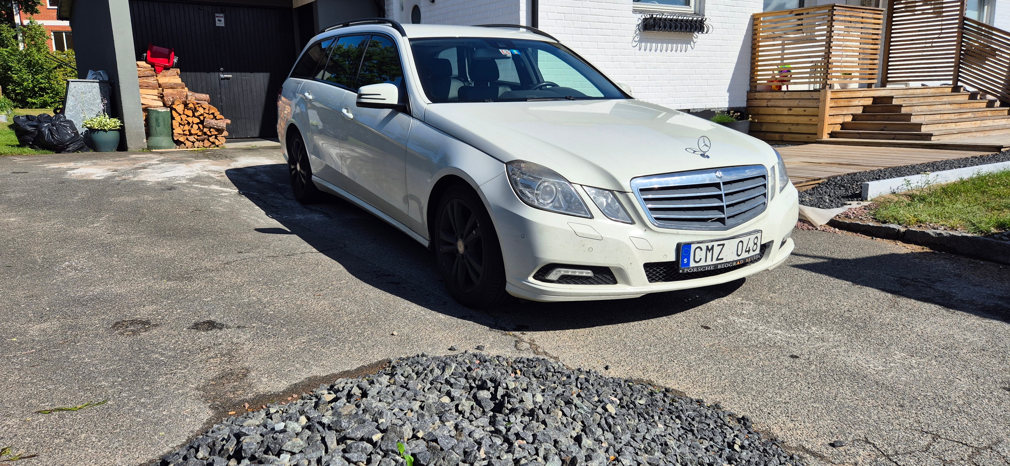 Mercedes-Benz E 200 CDI 2010, bild 4/4