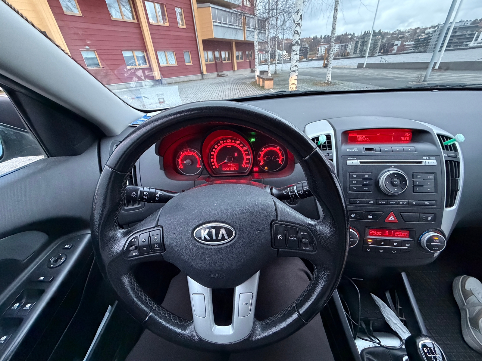 Kia Ceed 2010, bild 3/6