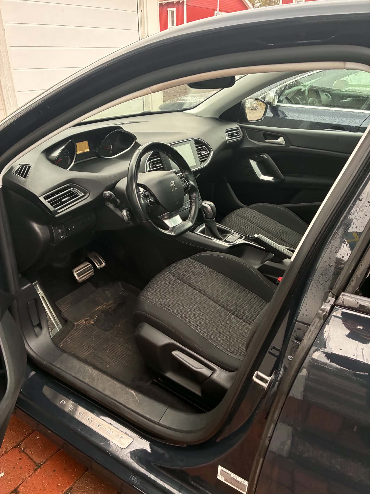 Peugeot 308 2017, bild 7/10