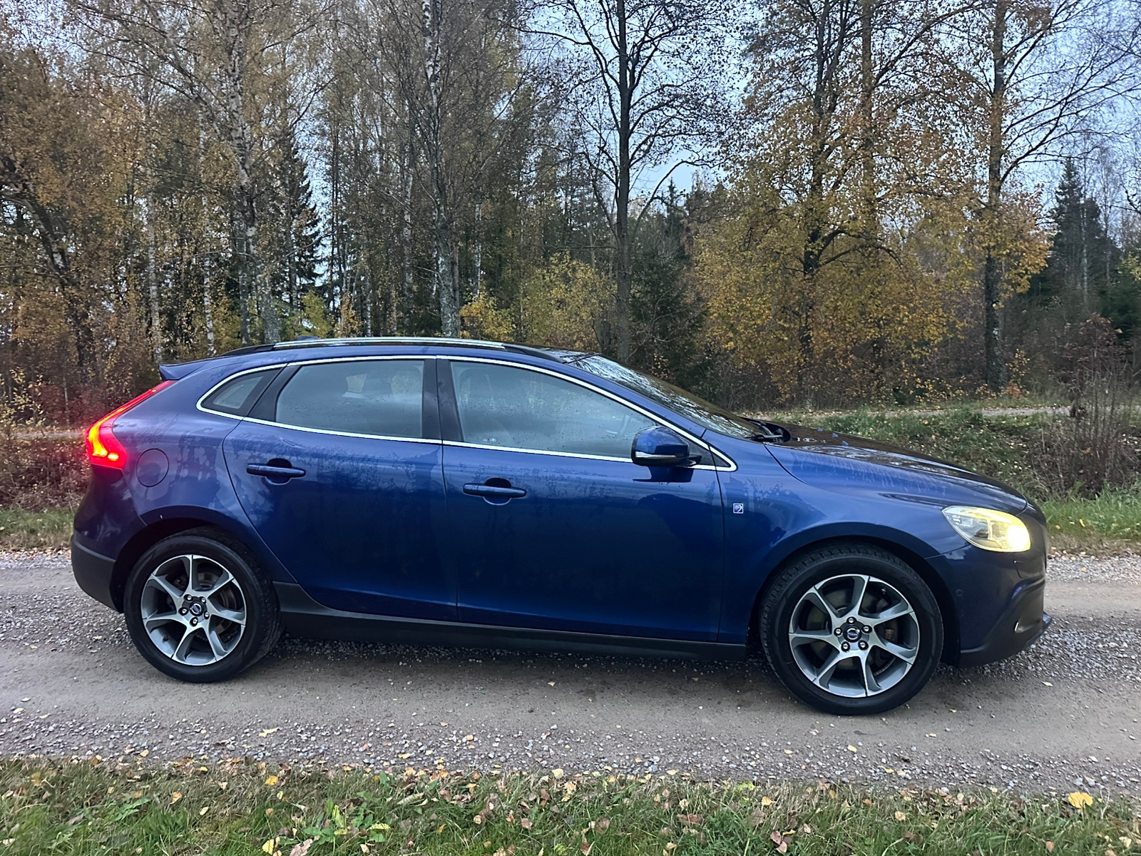 Volvo V40 Cross Country D3 Ocean Race 2015, bild 2/10
