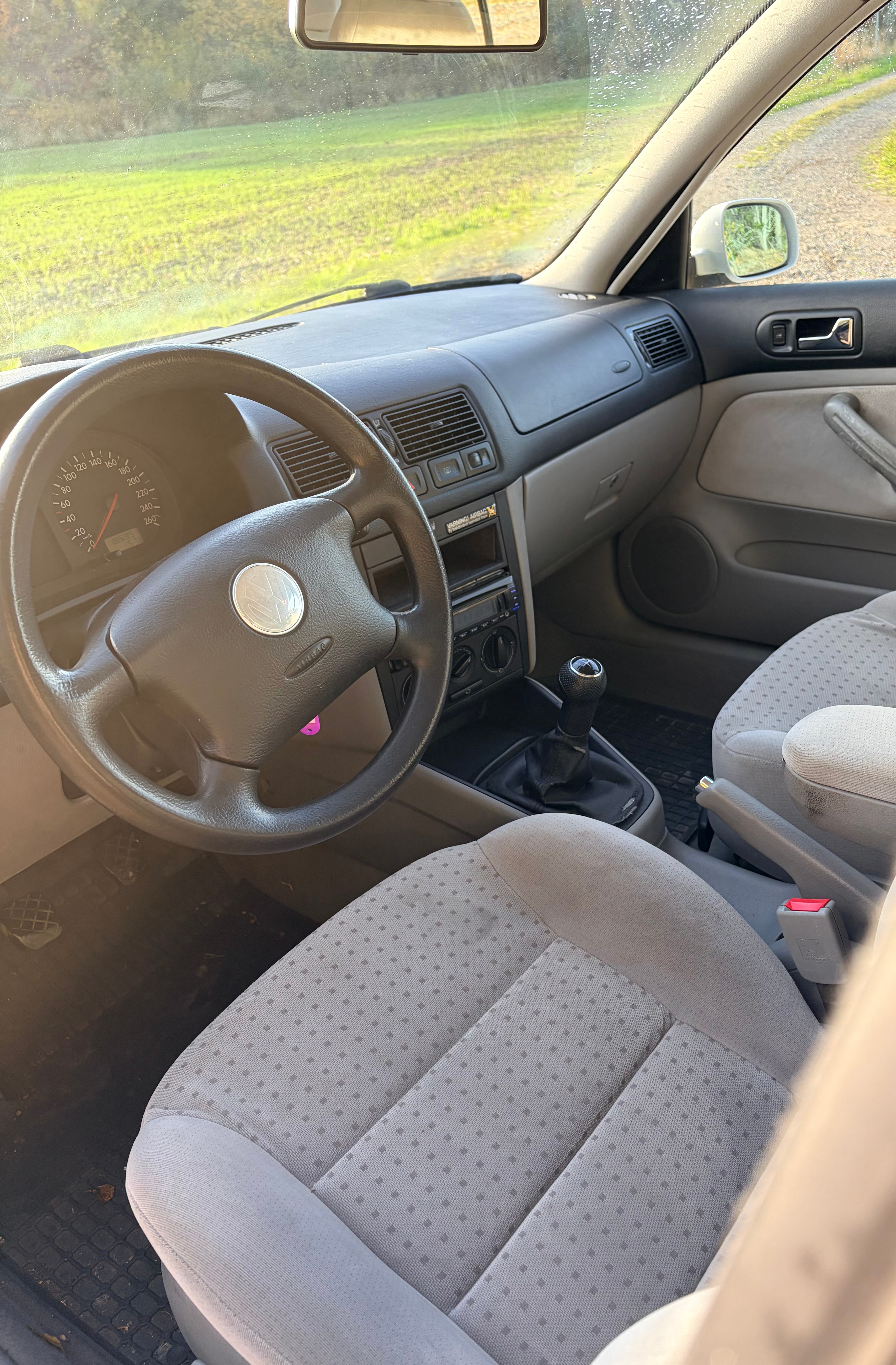 Volkswagen Golf 1.6 1999, bild 7/9