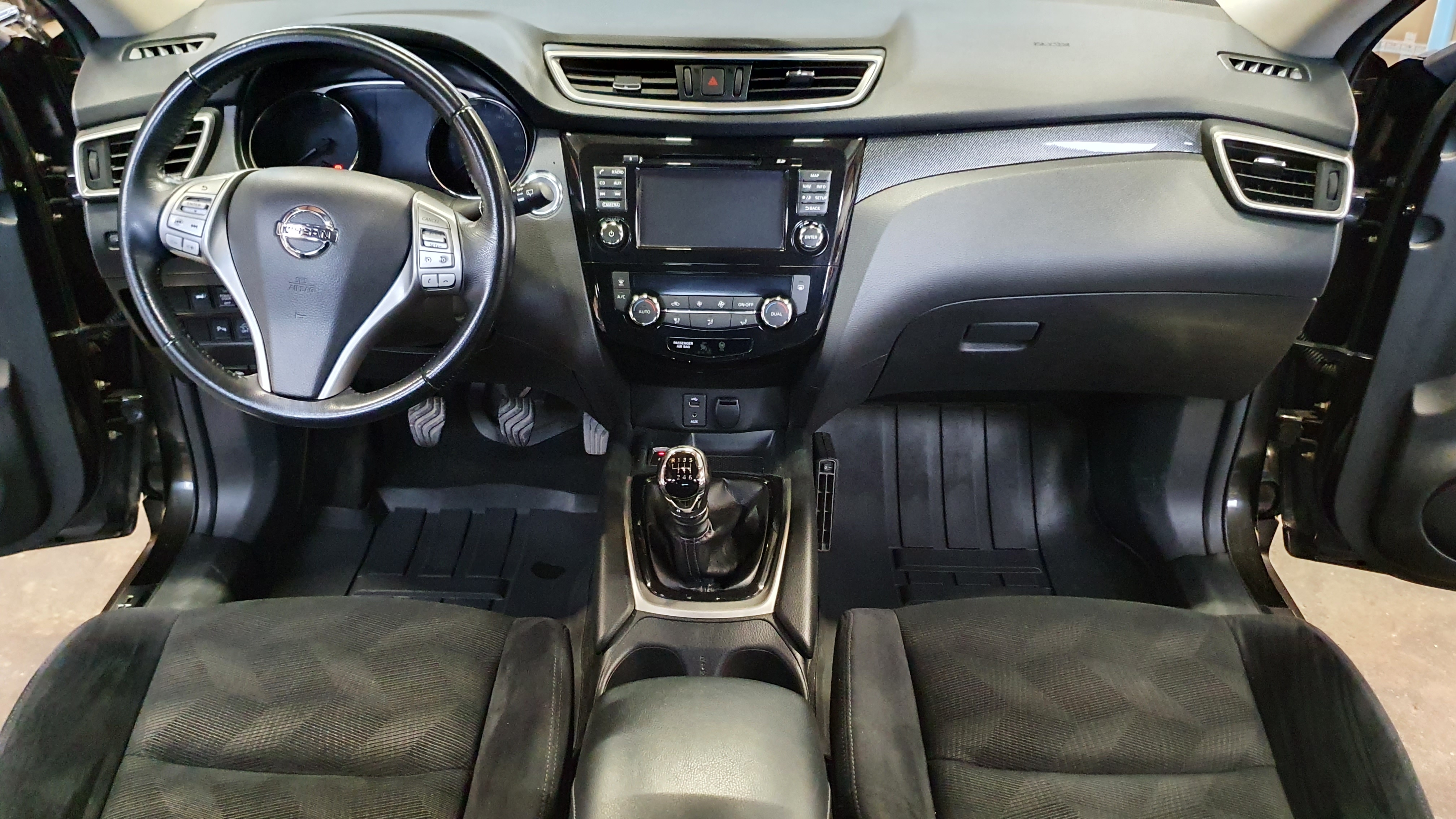 Nissan X-Trail 1.6 dCi 2014, bild 3/5