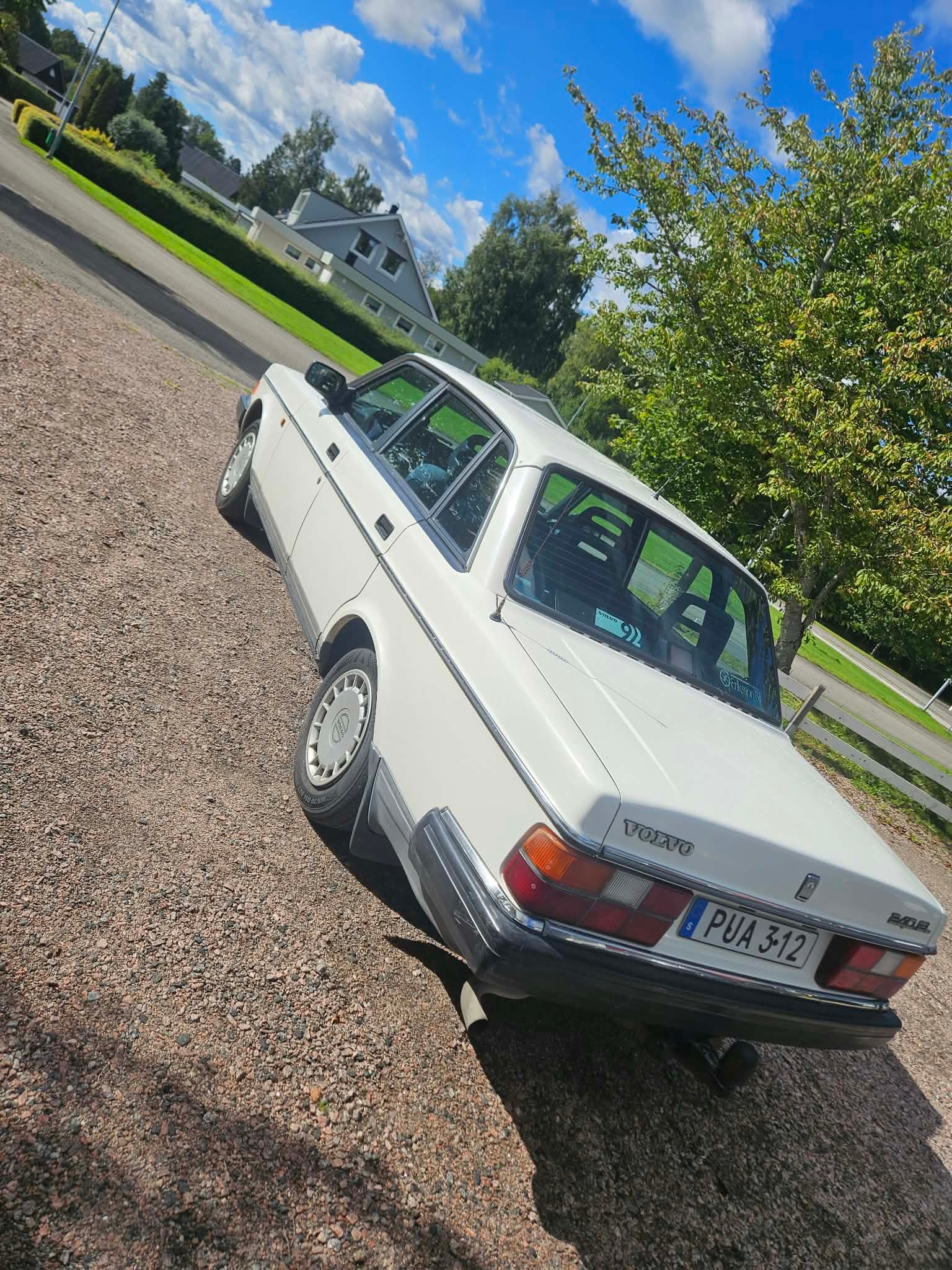 Volvo 240