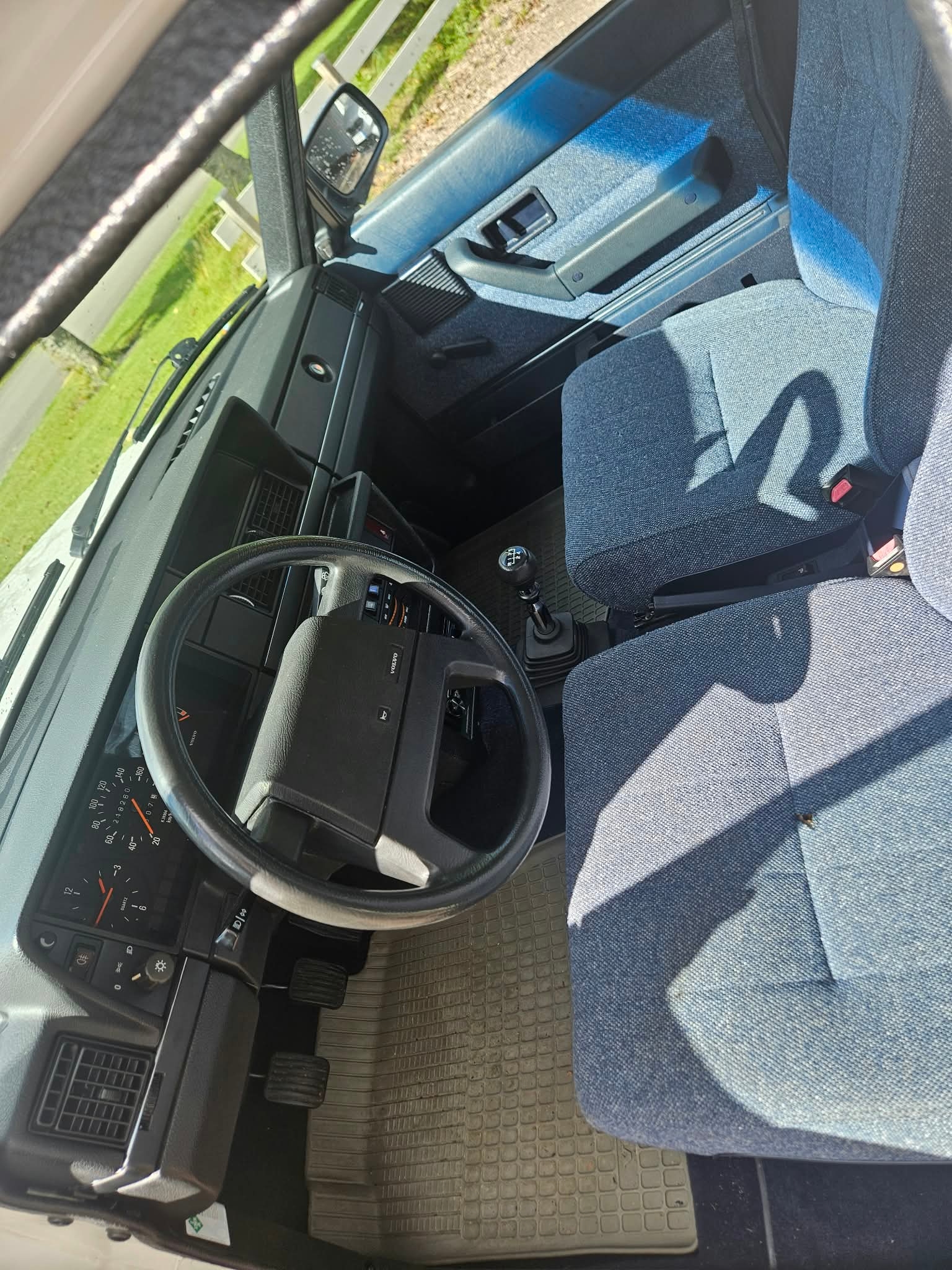 Volvo 240 2.3 1992, bild 4/7