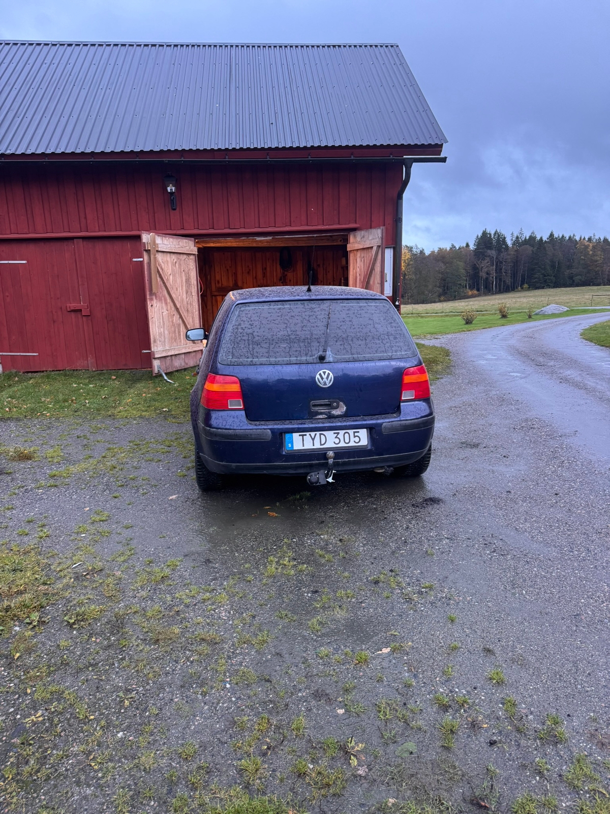 Volkswagen Golf 2.0 2003, photo 2/6
