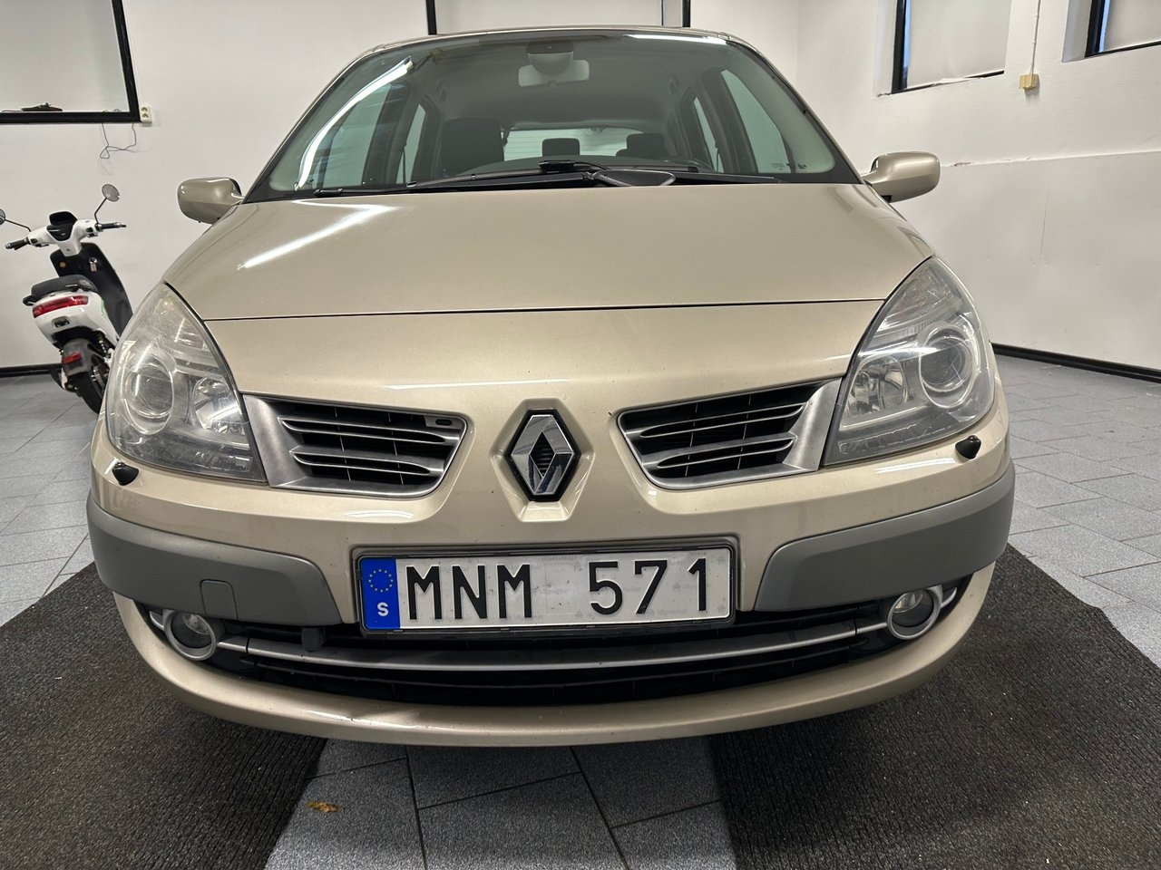 Renault Scénic 2.0 16V 2009, bild 7/10