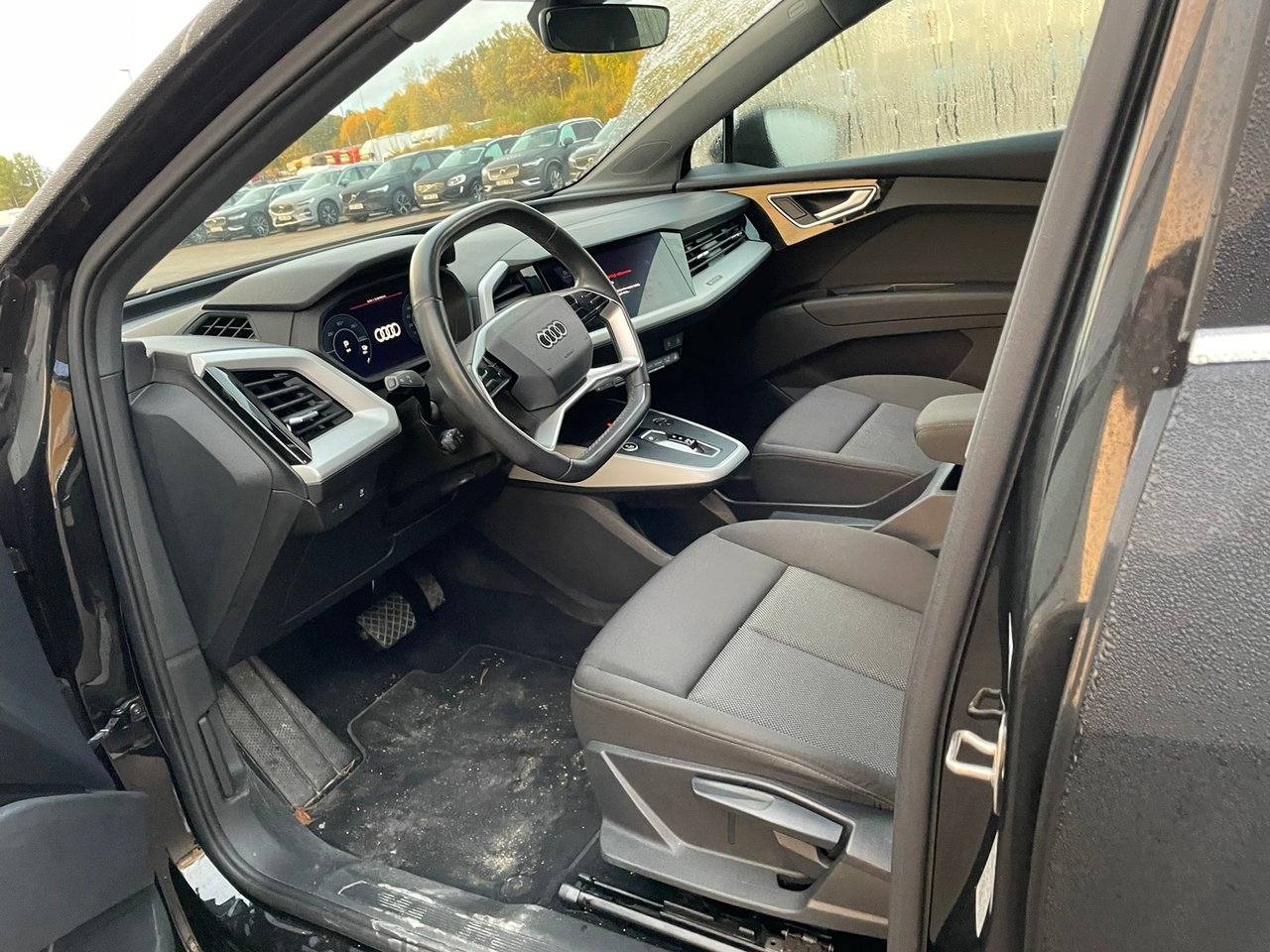 Audi Q4 e-tron 40 2023, bild 5/5