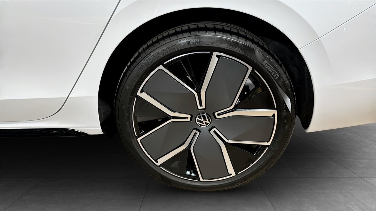 Volkswagen Passat R-Line 2026, bild 6/10