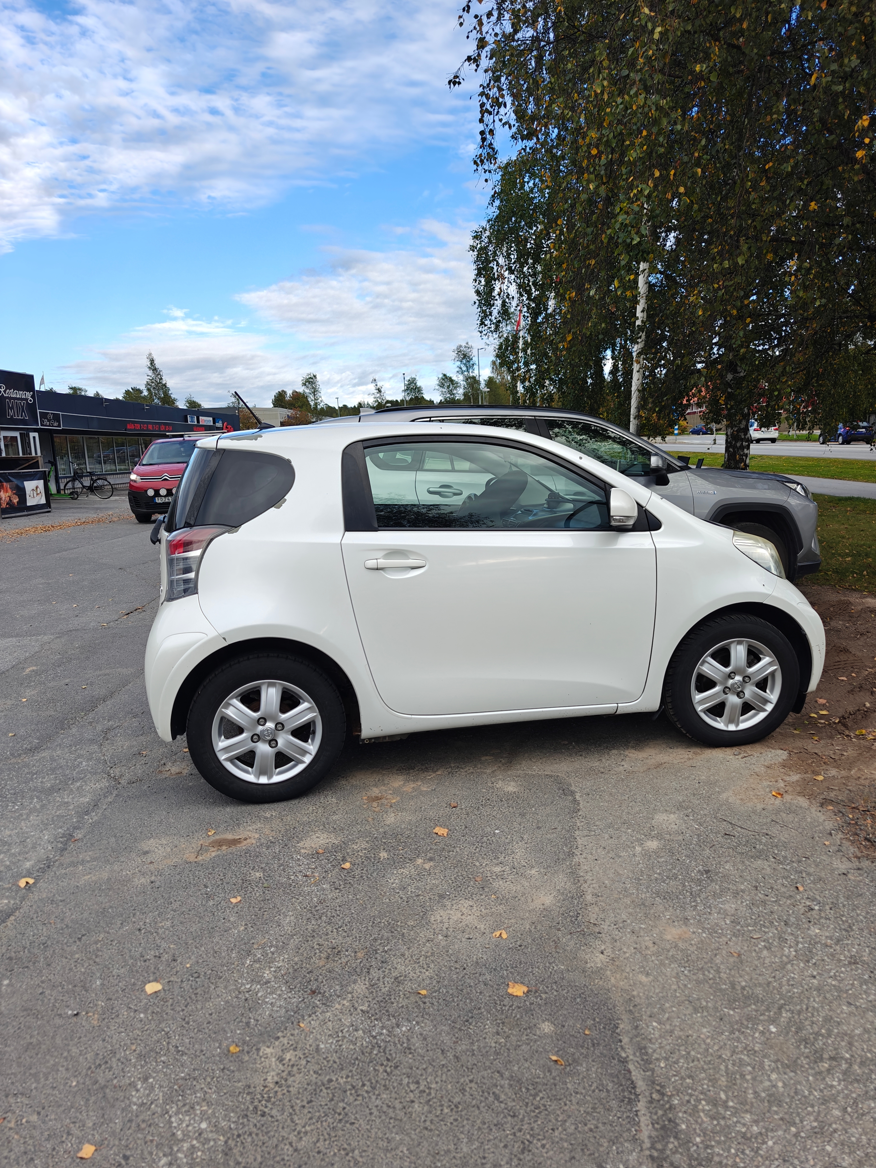 Toyota iQ 1.0 2009, bild 4/9
