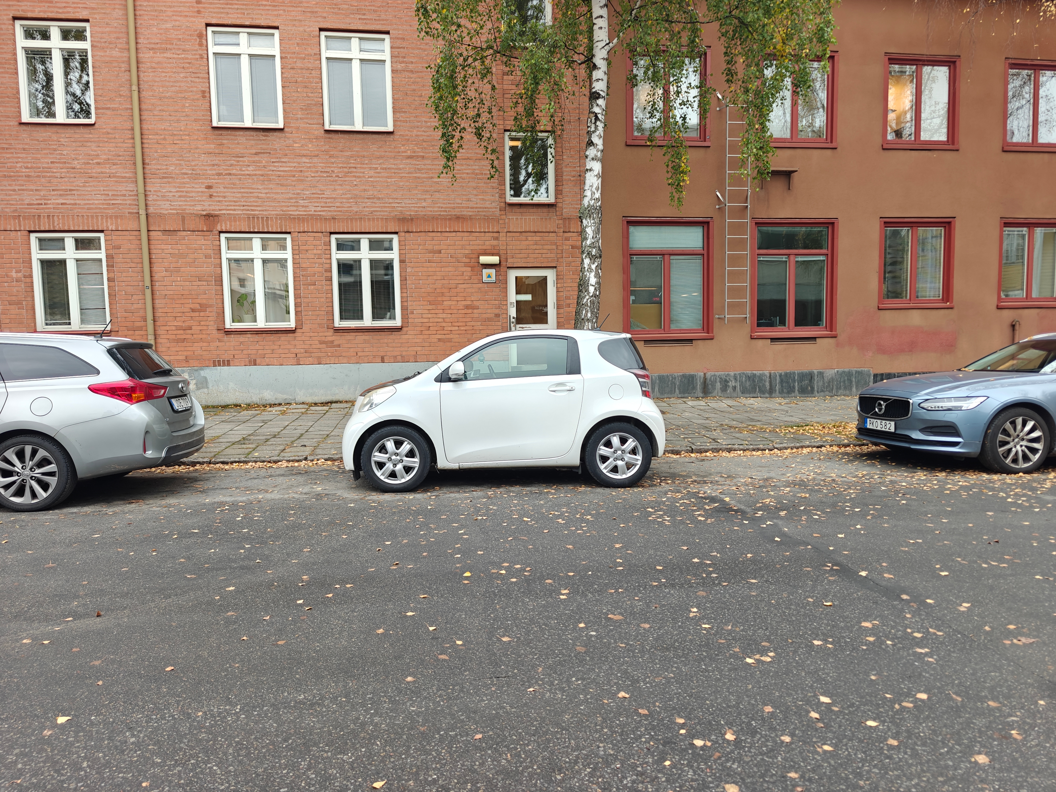 Toyota iQ 1.0 2009, bild 6/9