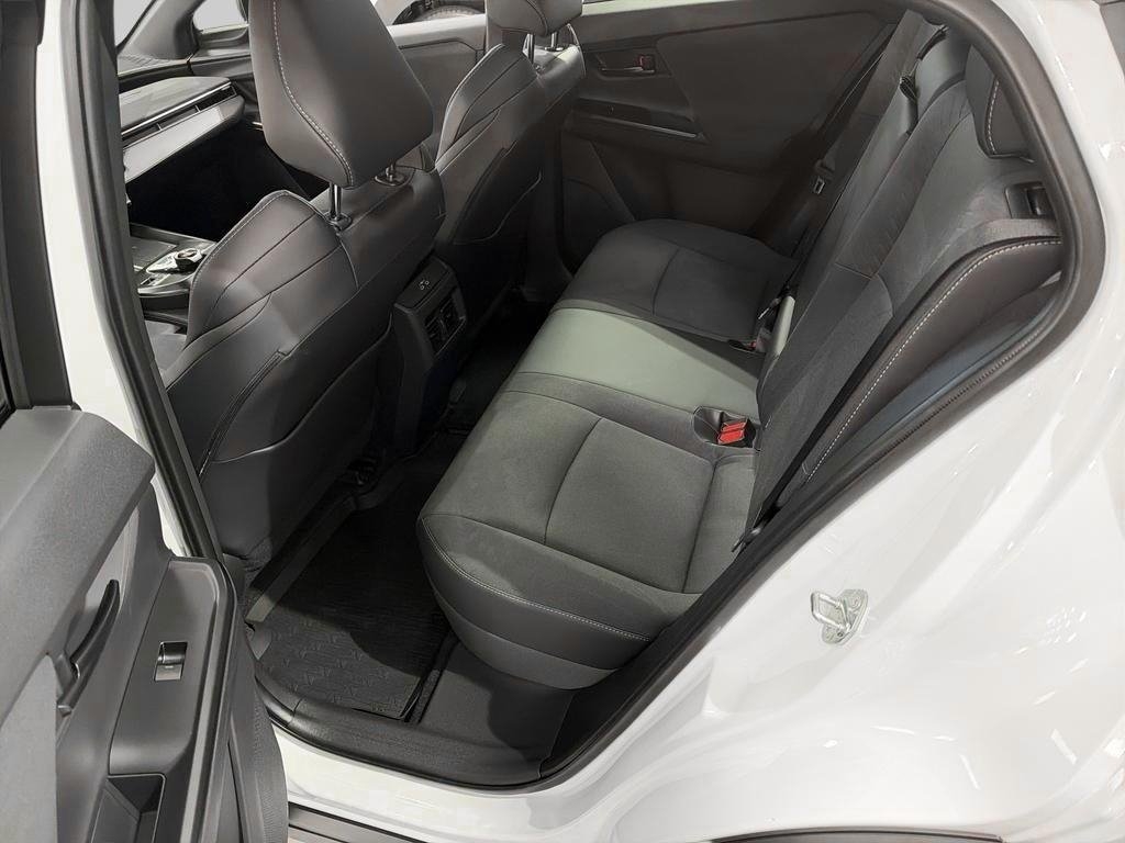 Toyota C-HR+ 77 kWh Executive 2026, bild 7/10