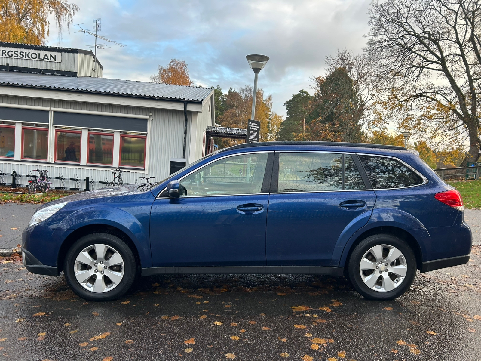 Subaru Outback 2.0D 2012, photo 3/8