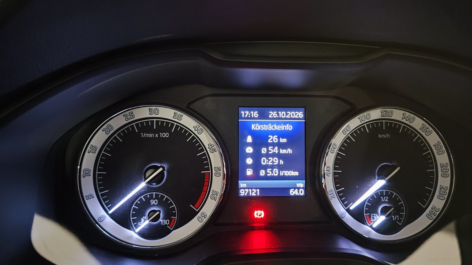 Skoda Karoq 1.6 TDI SCR 2020, kuva 7/8
