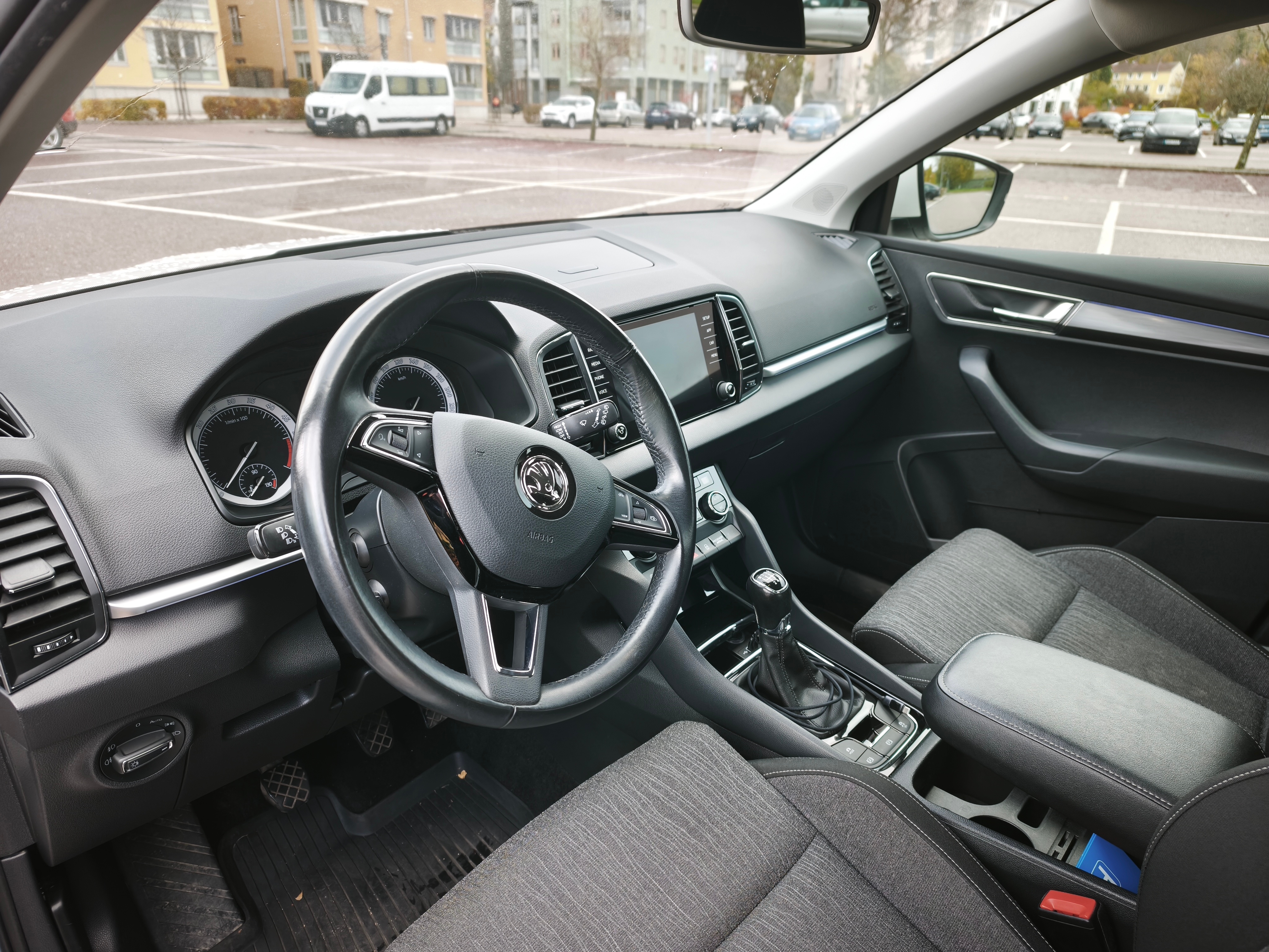 Skoda Karoq 1.6 TDI SCR 2020, kuva 5/8
