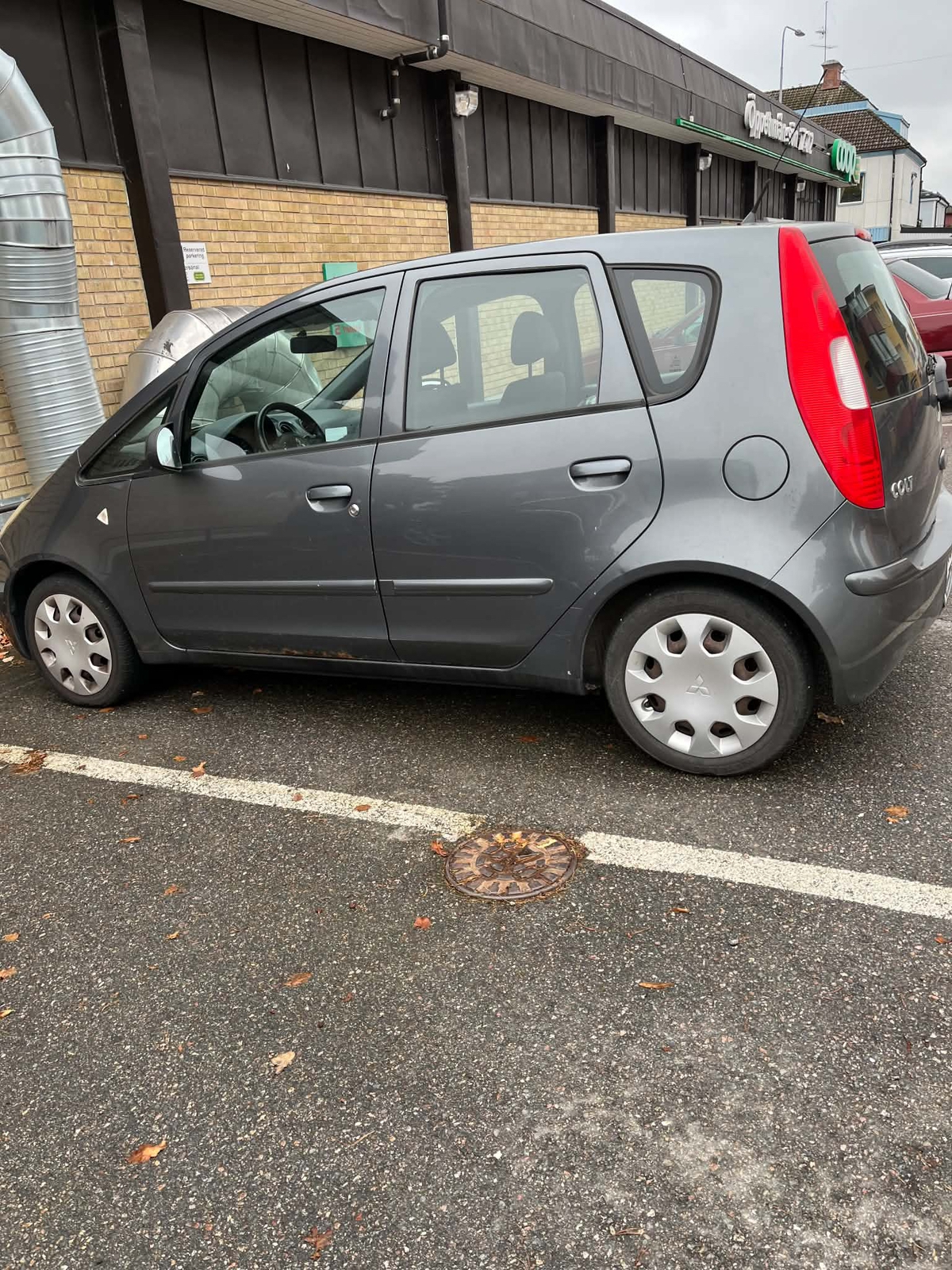 Mitsubishi Colt 1.3 2007, kuva 3/4